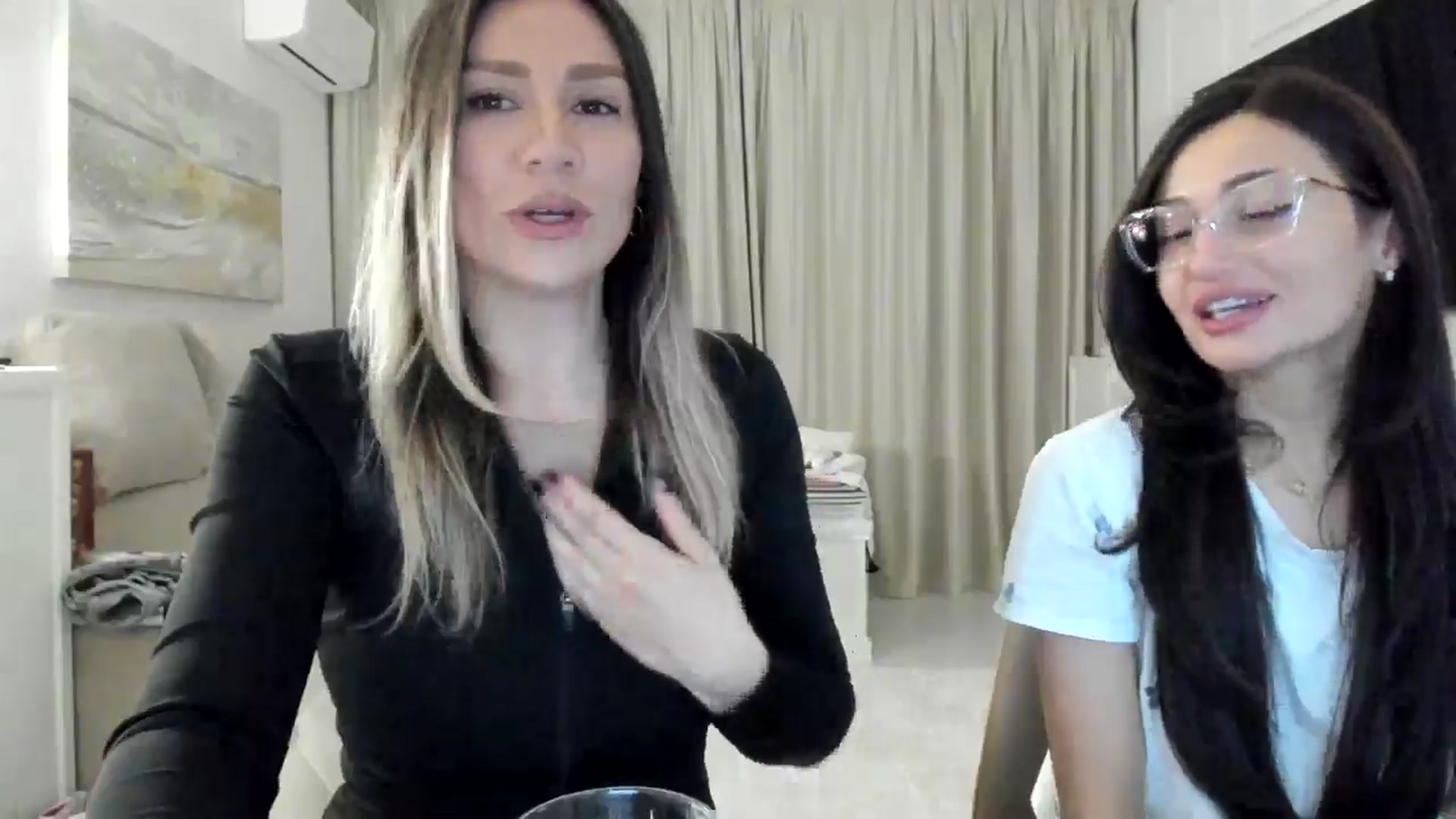 Gallery image thumbnail from ItsEvie's myfreecams stream on, 02/14/2025, 01:31 image 15 of 20