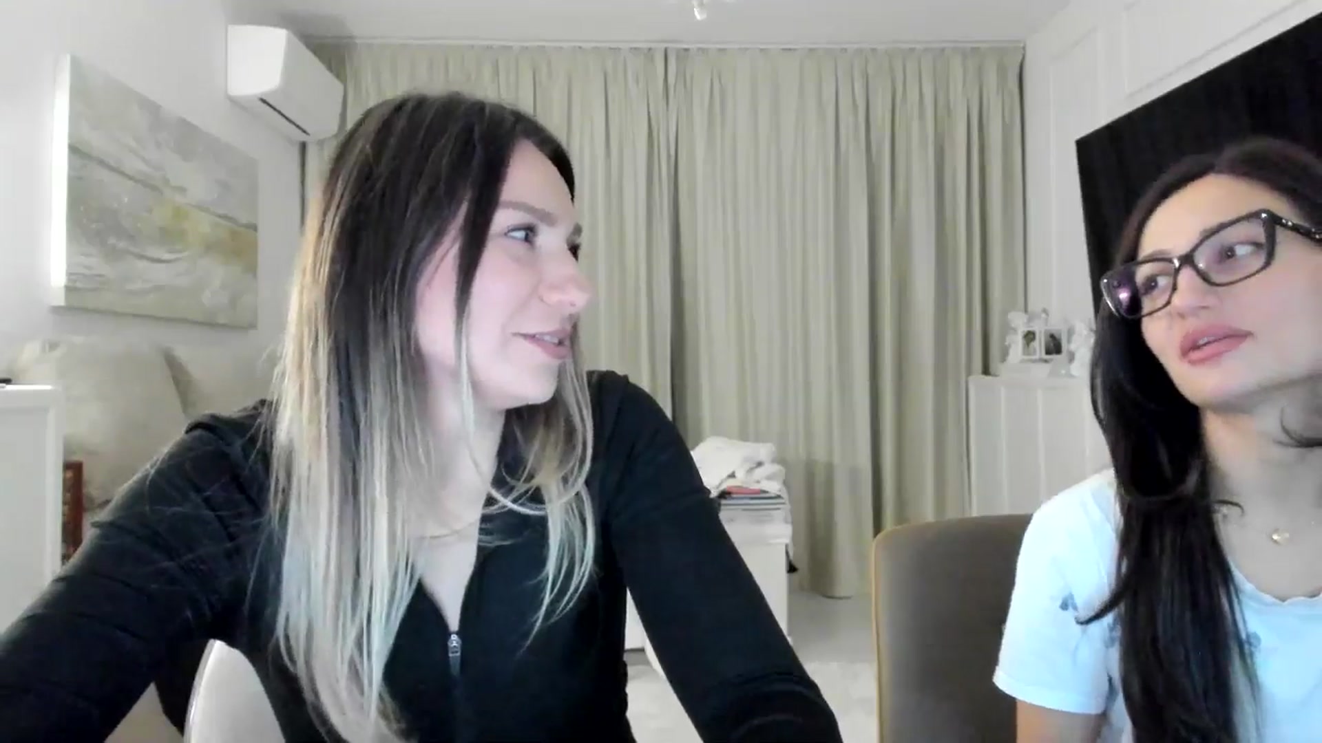 Gallery image thumbnail from ItsEvie's myfreecams stream on, 02/14/2025, 01:31 image 6 of 20