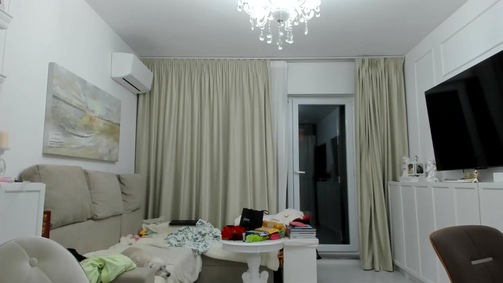 Gallery image thumbnail from ItsEvie's myfreecams stream on, 02/15/2025, 24:07 image 13 of 20