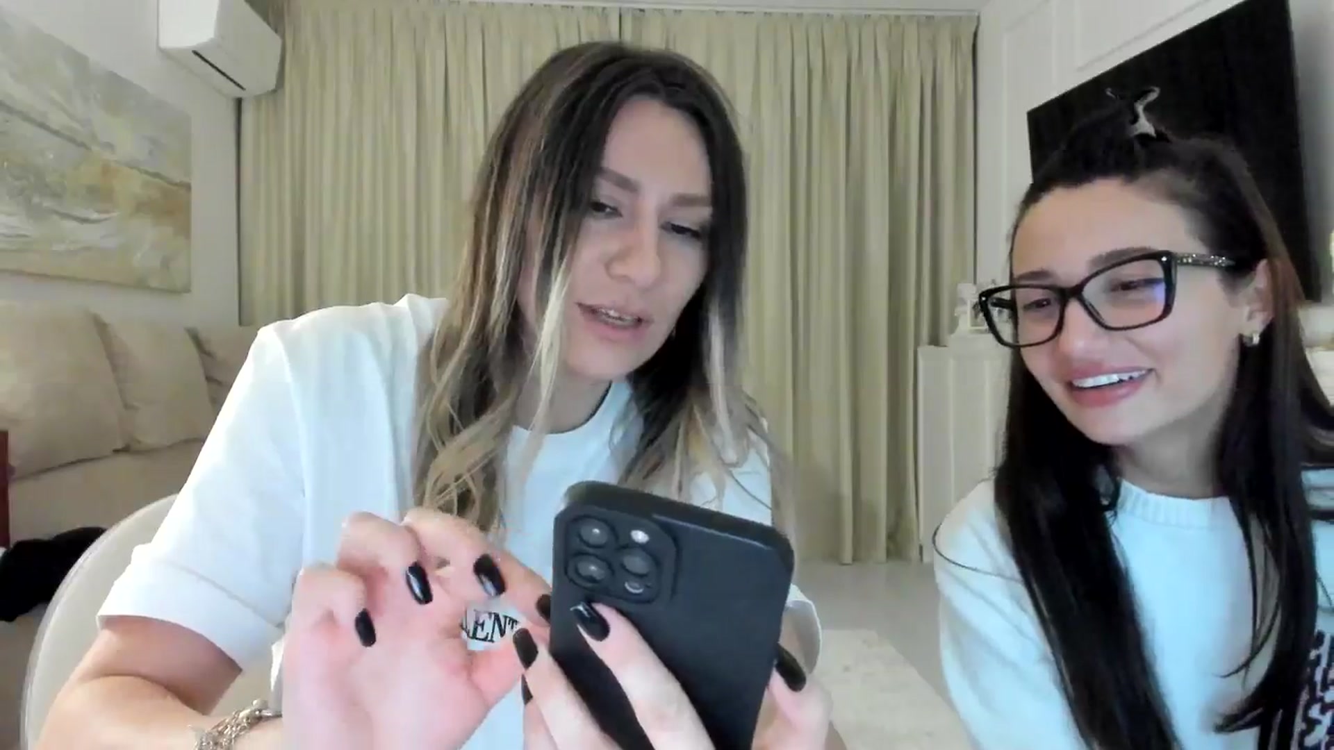 Gallery image thumbnail from ItsEvie's myfreecams stream on, 02/15/2025, 24:53 image 17 of 20