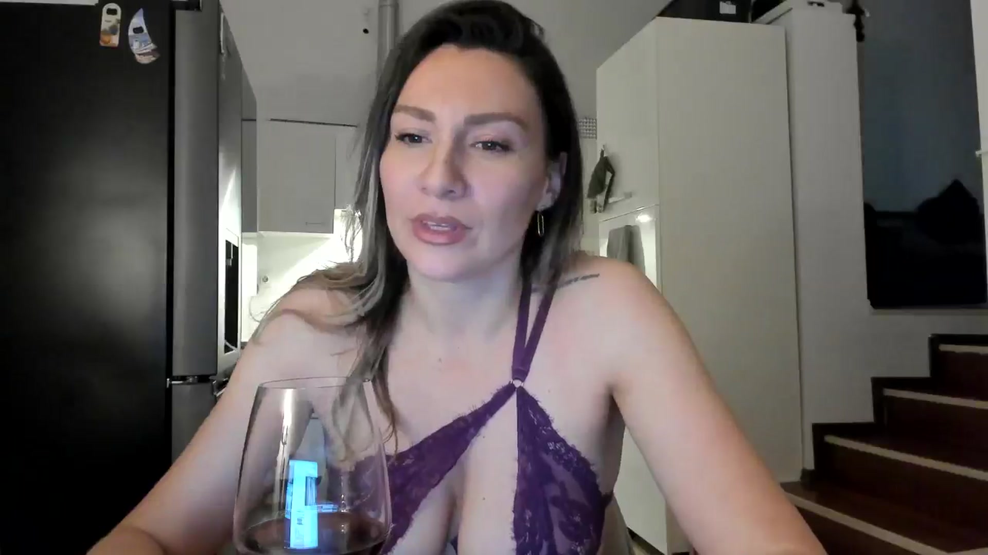 Gallery image thumbnail from ItsEvie's myfreecams stream on, 02/16/2025, 24:55 image 3 of 20