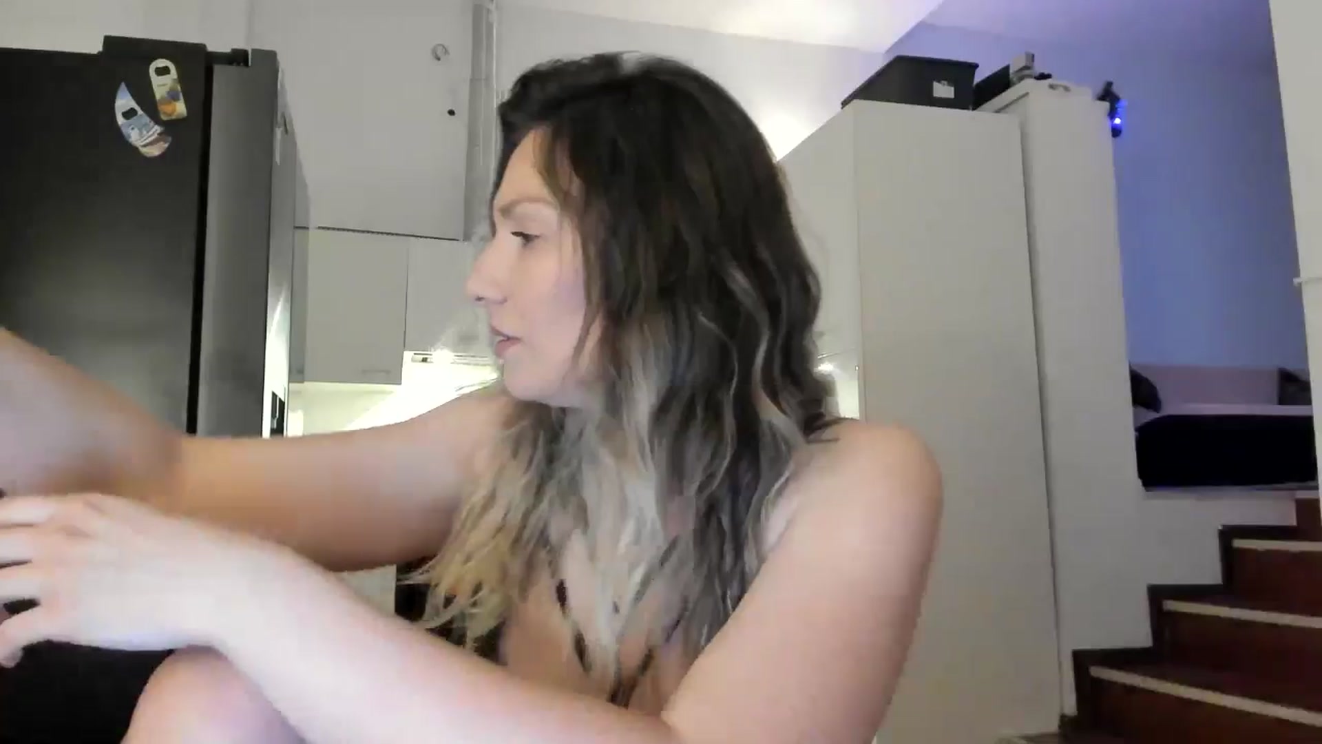 Gallery image thumbnail from ItsEvie's myfreecams stream on, 02/17/2025, 01:51 image 8 of 20