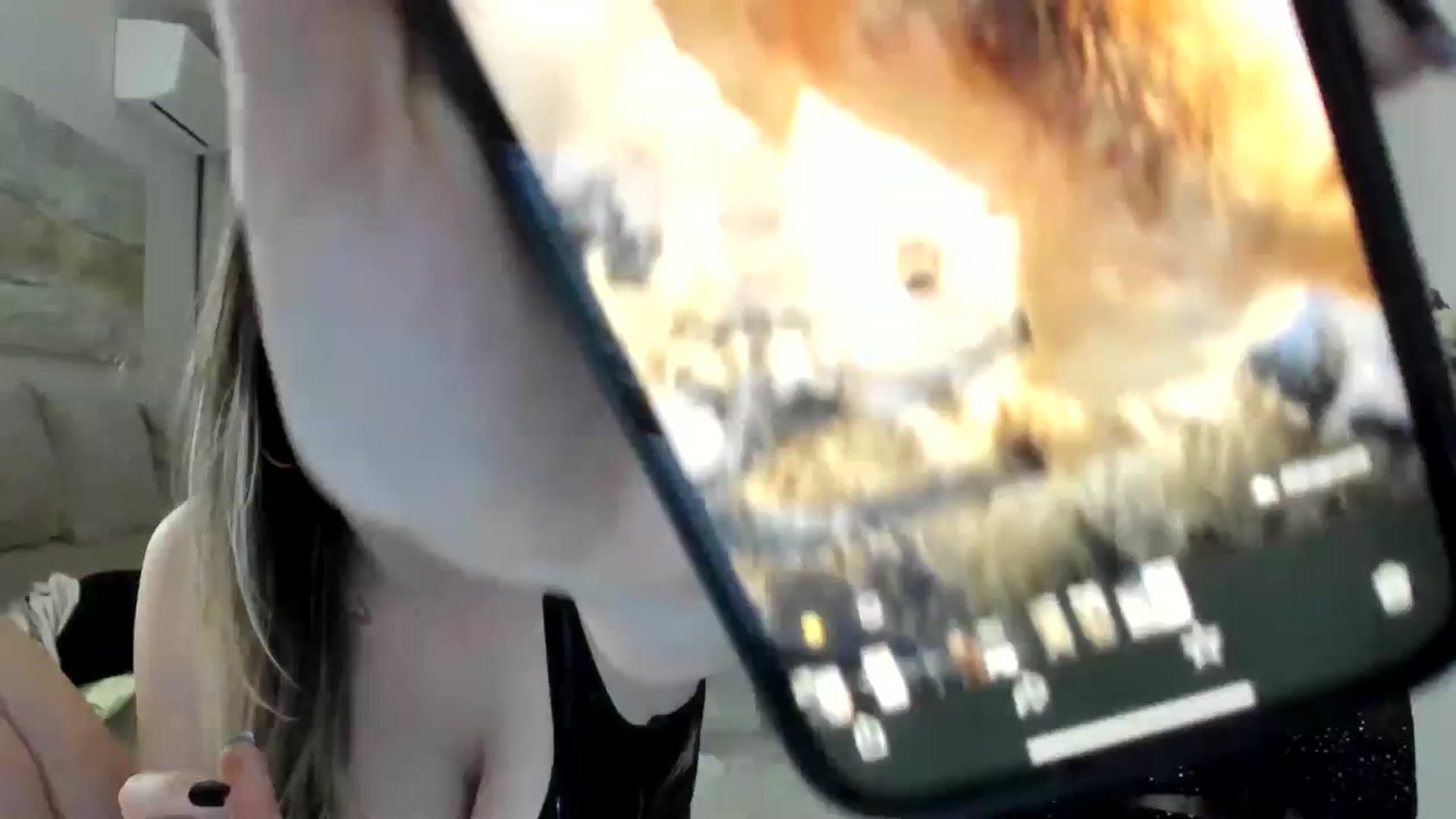 Gallery image thumbnail from ItsEvie's myfreecams stream on, 02/20/2025, 24:41 image 17 of 20