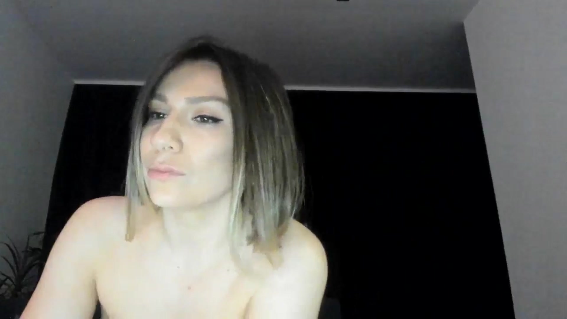 Gallery image thumbnail from ItsEvie's myfreecams stream on, 02/27/2025, 02:36 image 11 of 20