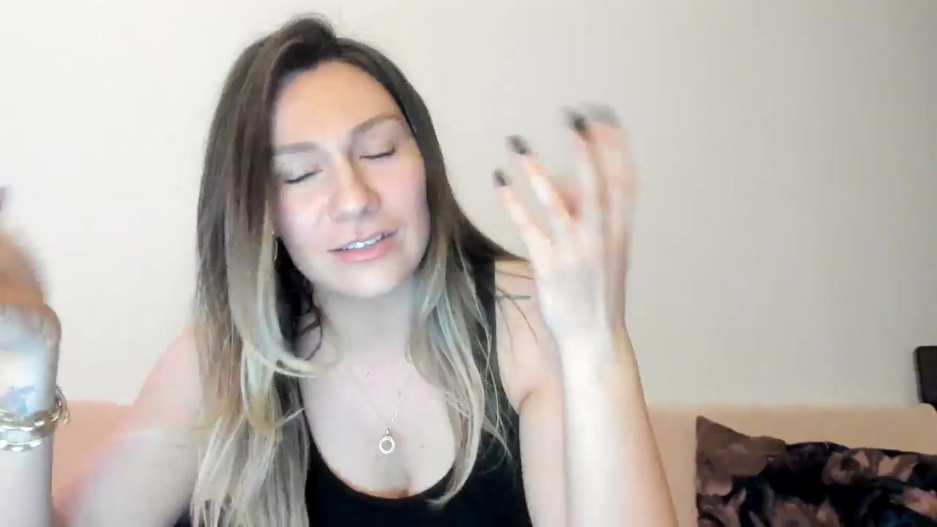 Gallery image thumbnail from ItsEvie's myfreecams stream on, 02/28/2025, 24:53 image 9 of 20