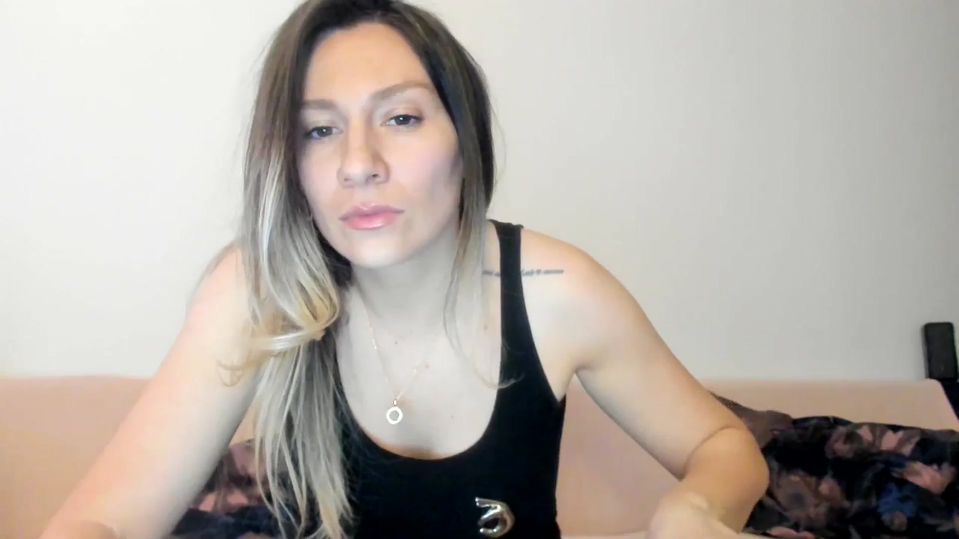 Gallery image thumbnail from ItsEvie's myfreecams stream on, 02/28/2025, 01:19 image 7 of 20