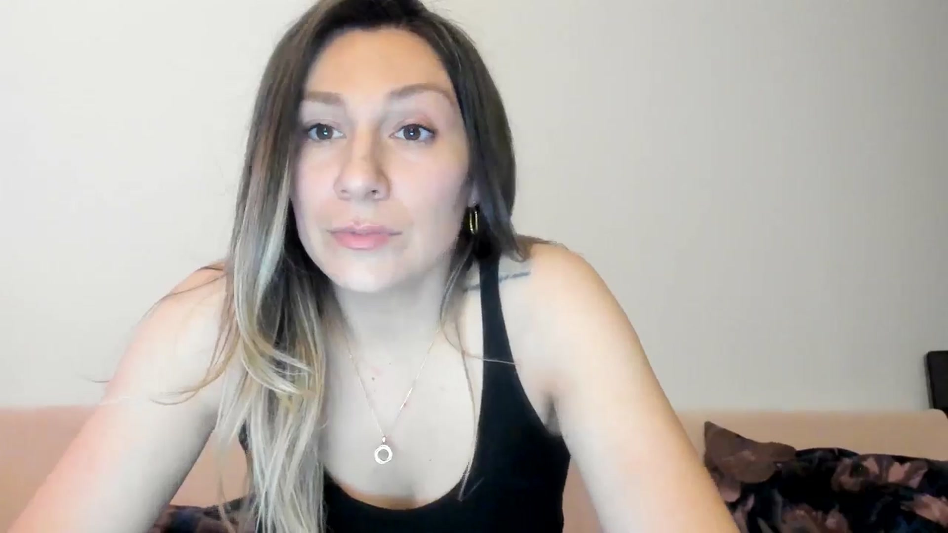 Gallery image thumbnail from ItsEvie's myfreecams stream on, 02/28/2025, 01:19 image 13 of 20
