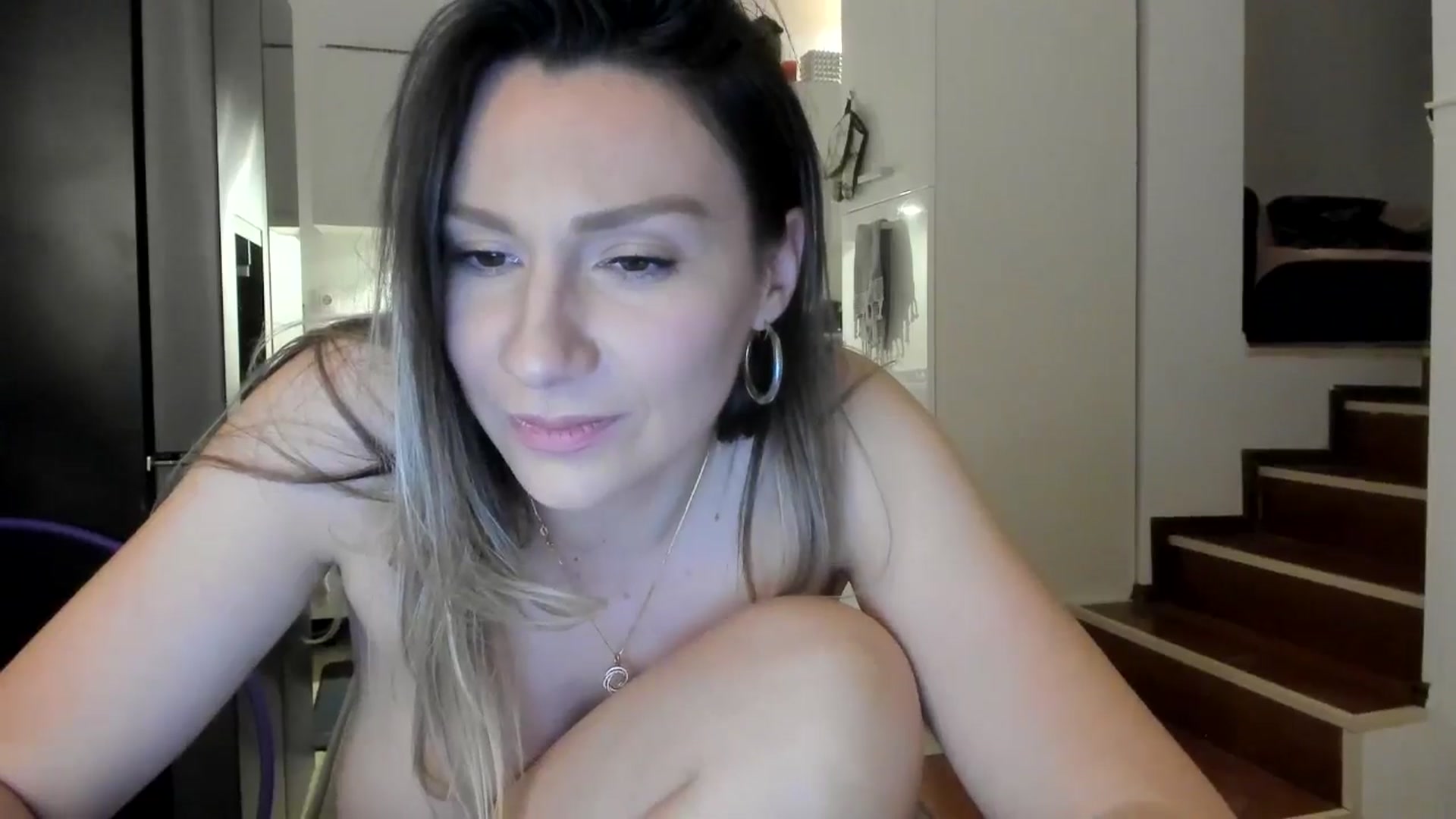 Gallery image thumbnail from ItsEvie's myfreecams stream on, 03/01/2025, 02:05 image 12 of 20