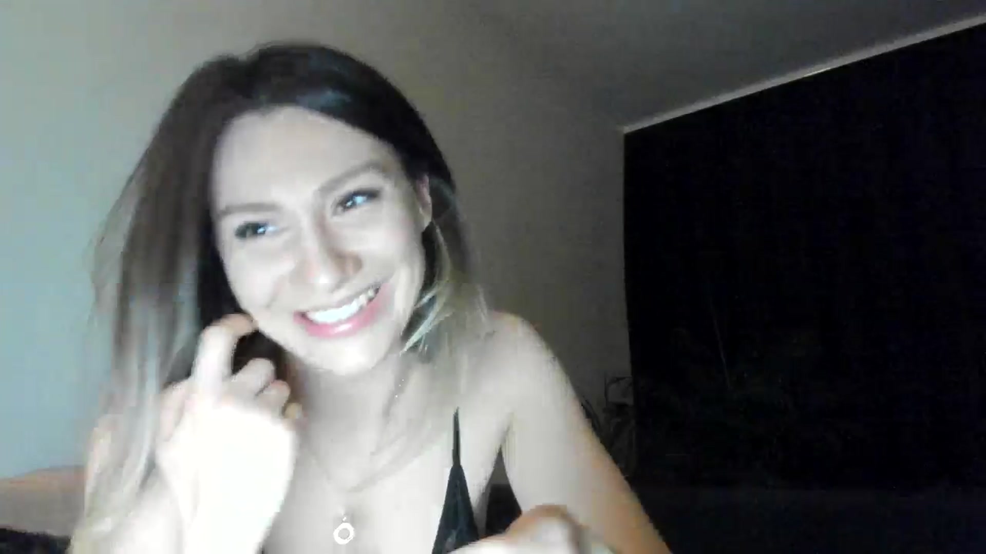 Gallery image thumbnail from ItsEvie's myfreecams stream on, 03/04/2025, 01:59 image 8 of 20