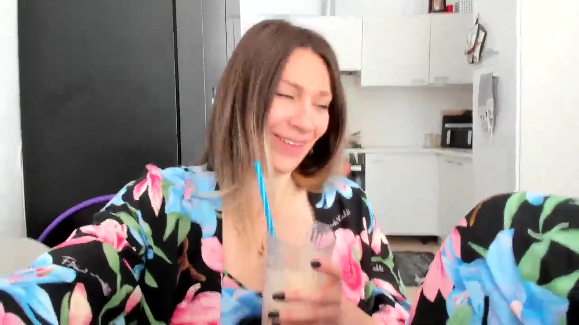 Gallery image thumbnail from ItsEvie's myfreecams stream on, 03/04/2025, 10:08 image 13 of 20