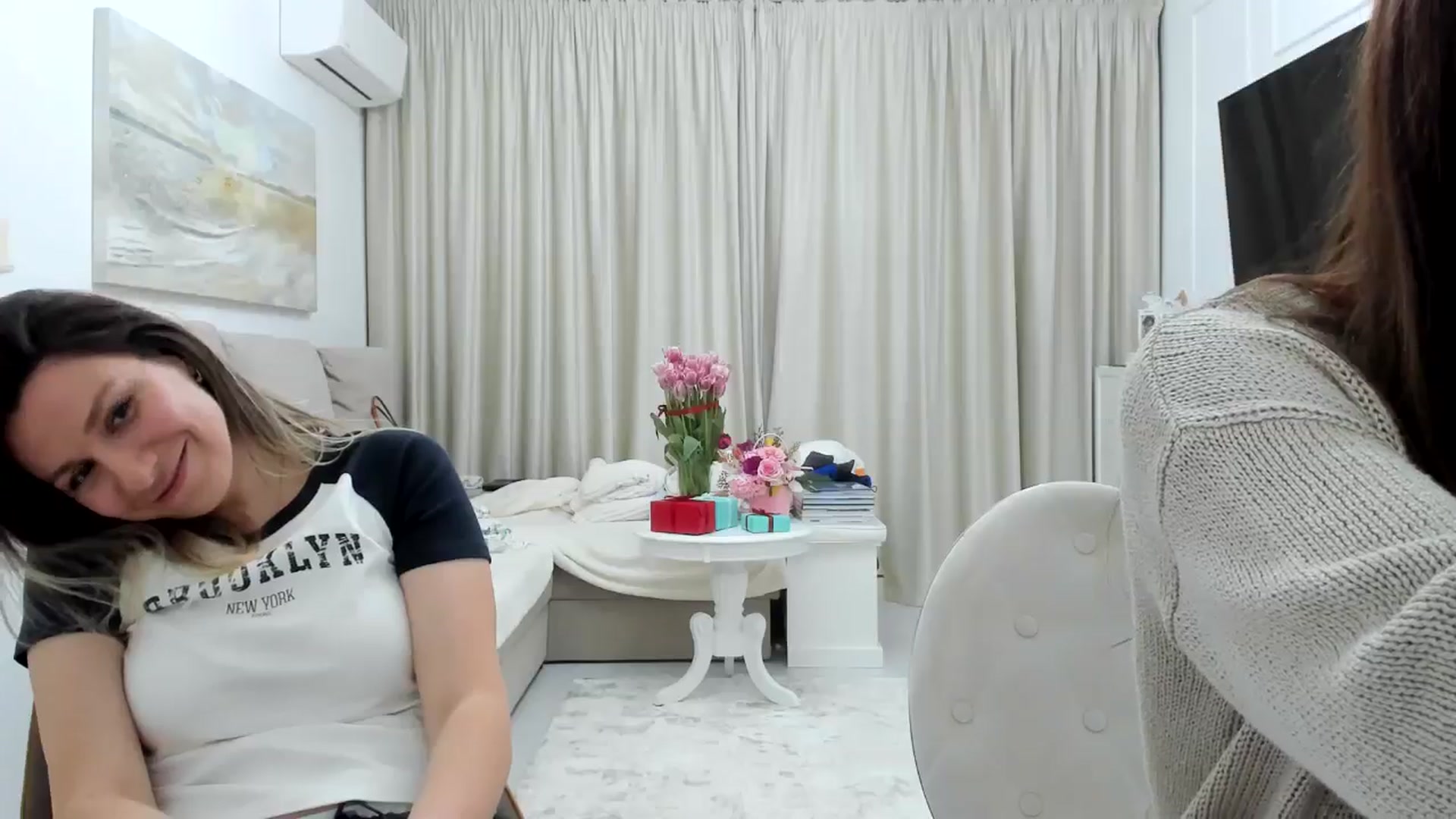 Gallery image thumbnail from ItsEvie's myfreecams stream on, 03/05/2025, 01:18 image 11 of 20