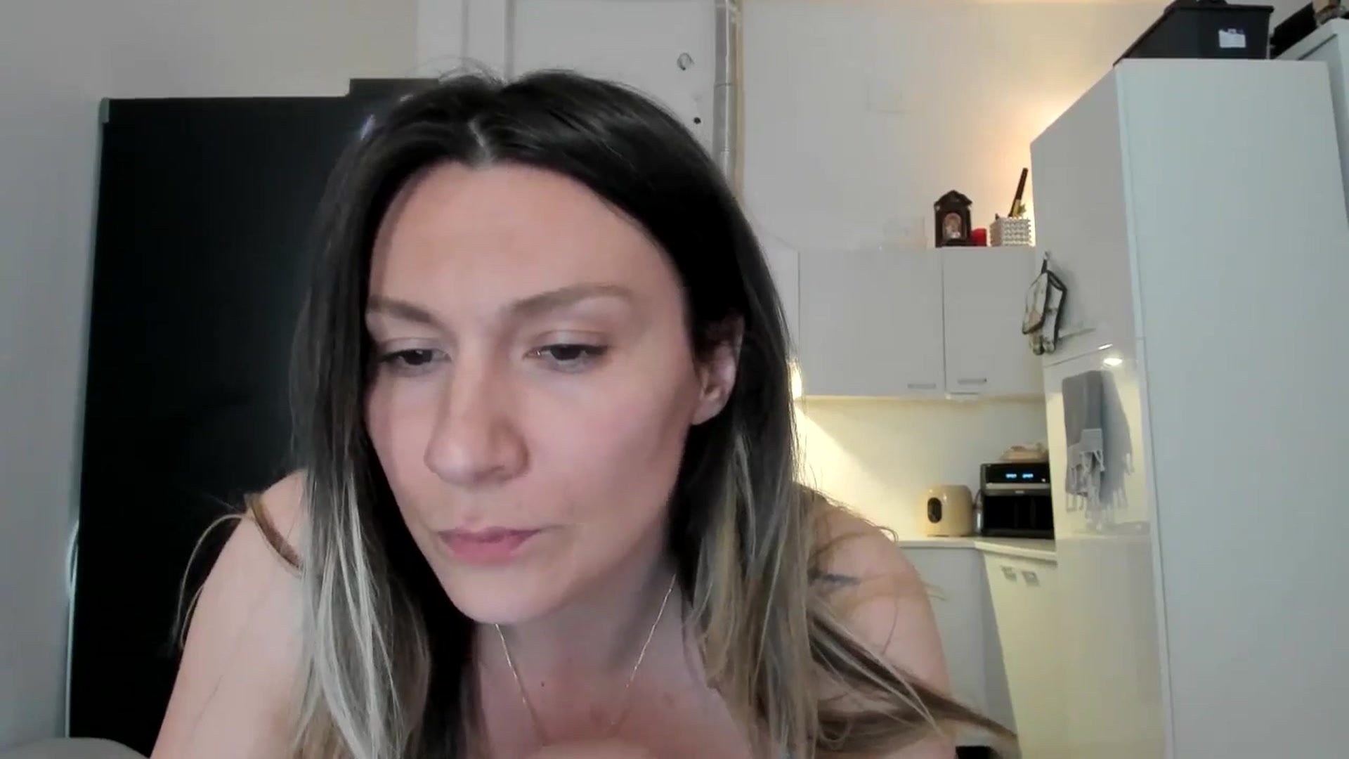 Gallery image thumbnail from ItsEvie's myfreecams stream on, 03/08/2025, 23:34 image 2 of 20