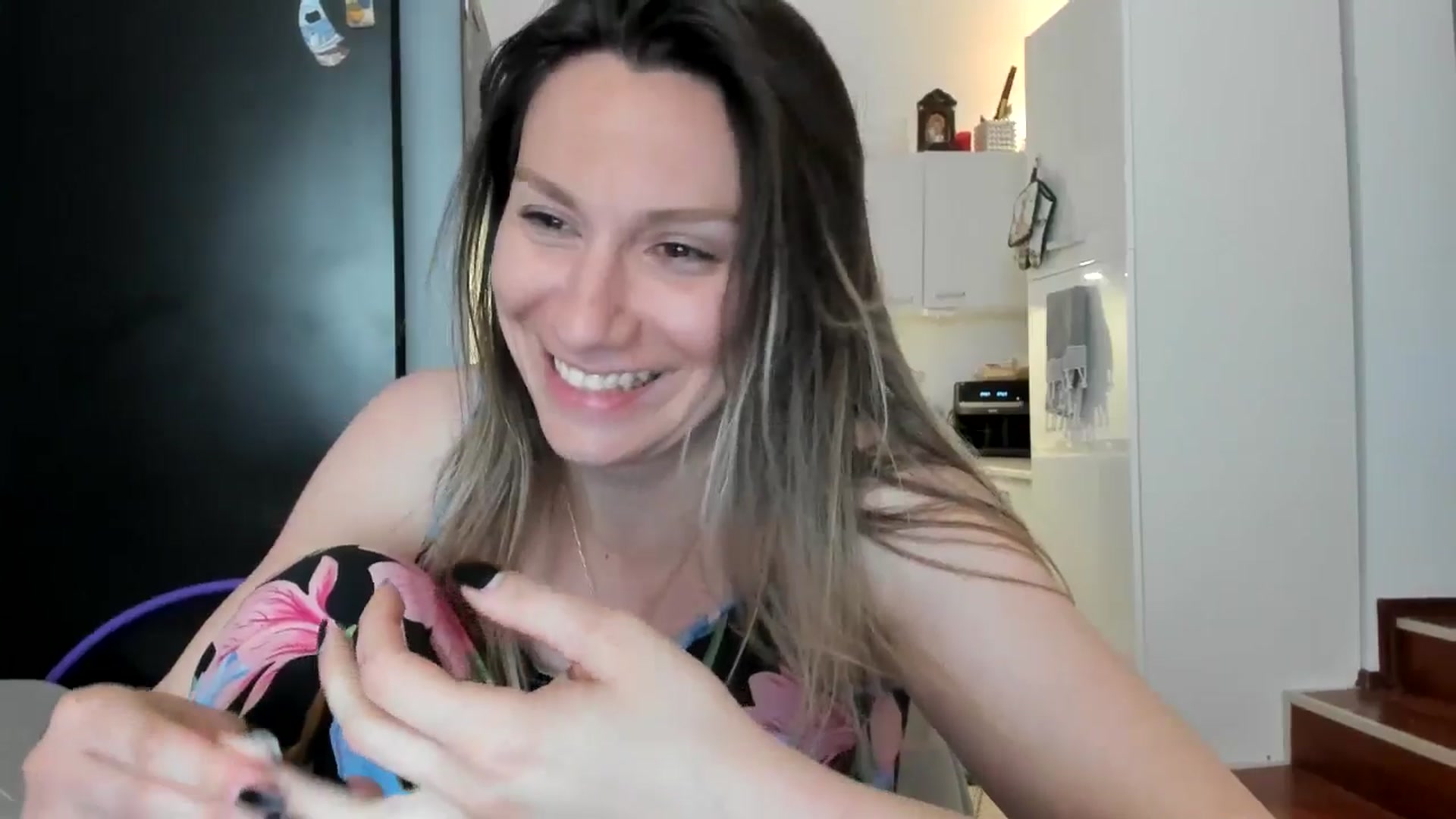 Gallery image thumbnail from ItsEvie's myfreecams stream on, 03/08/2025, 23:34 image 17 of 20