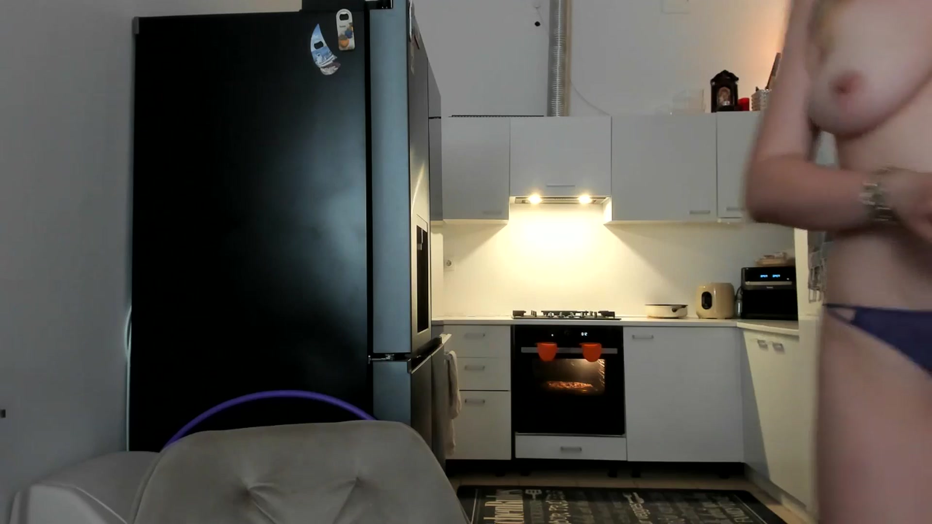 Gallery image thumbnail from ItsEvie's myfreecams stream on, 03/09/2025, 24:04 image 16 of 20