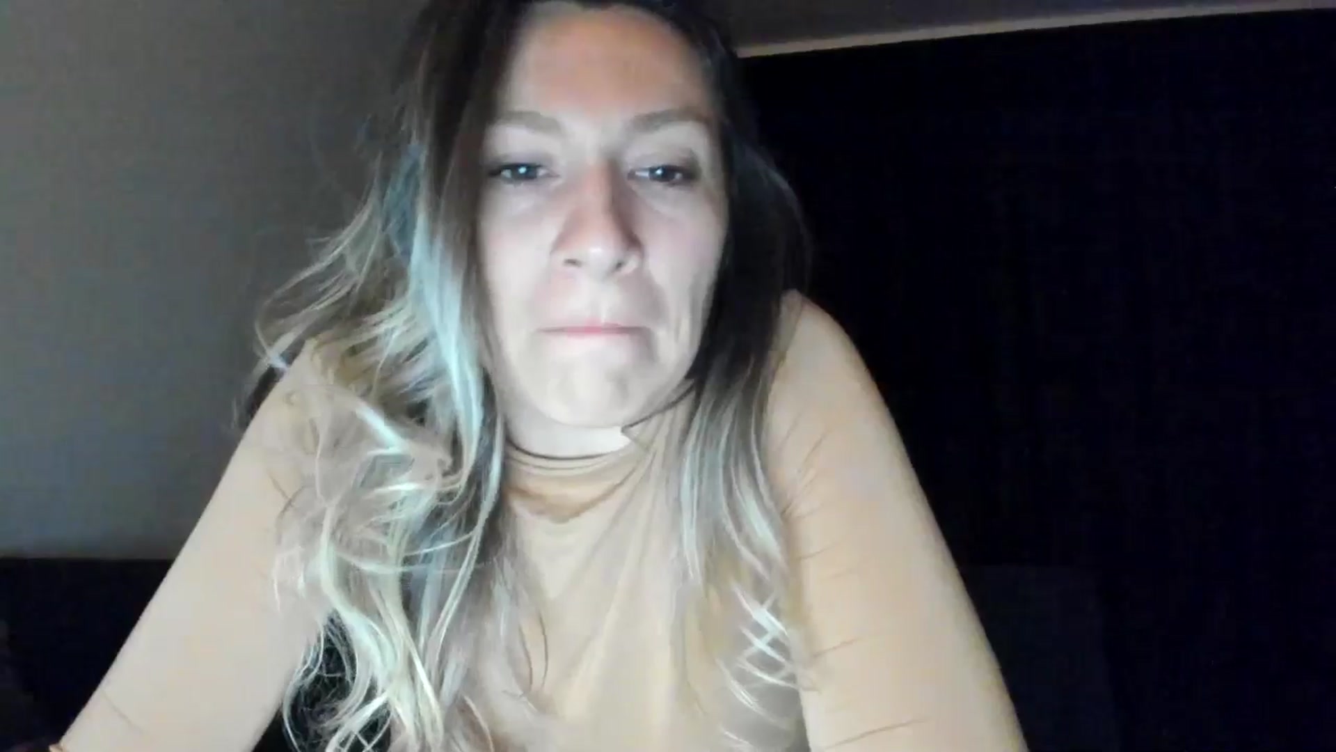 Gallery image thumbnail from ItsEvie's myfreecams stream on, 03/16/2025, 01:05 image 3 of 20