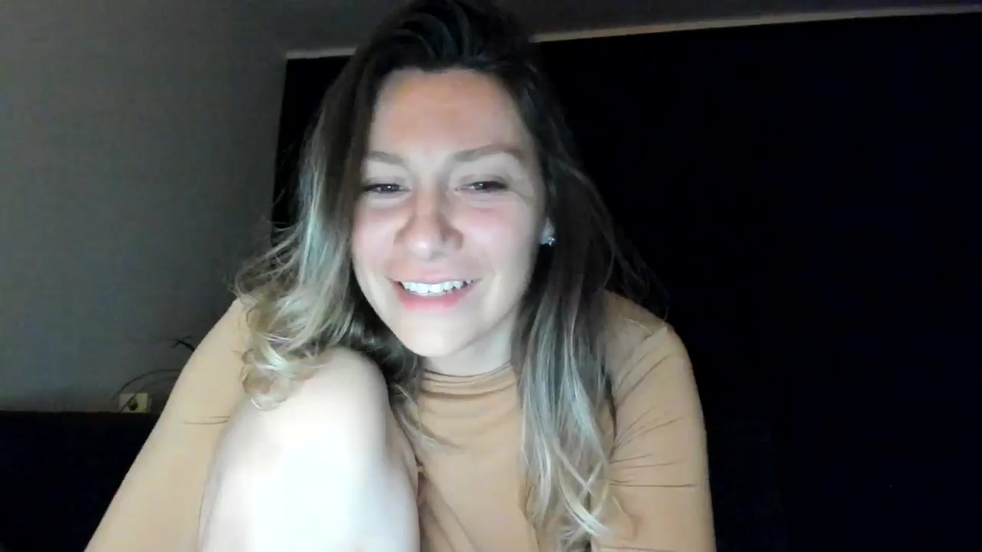 Gallery image thumbnail from ItsEvie's myfreecams stream on, 03/16/2025, 01:05 image 4 of 20