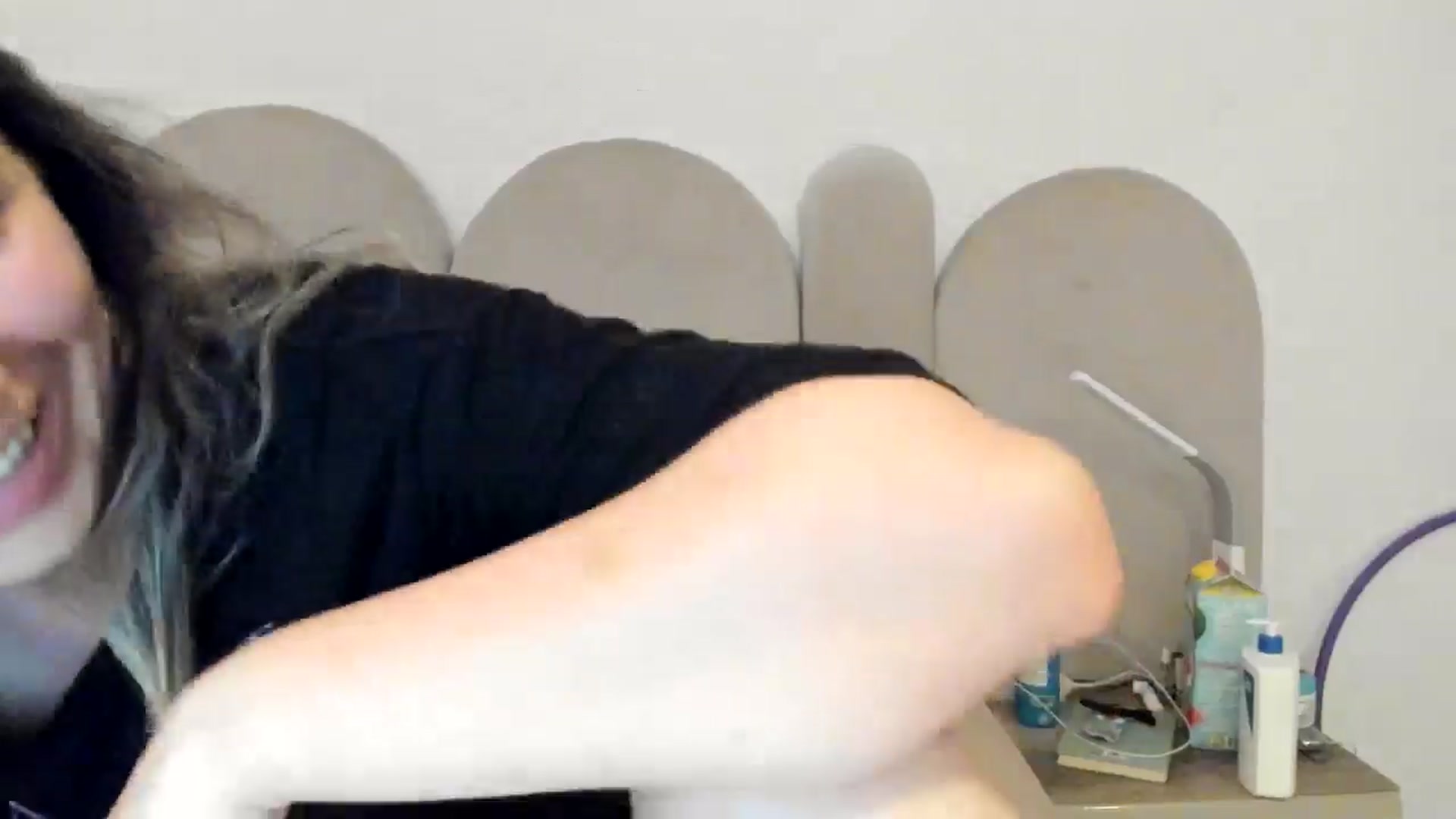 Gallery image thumbnail from ItsEvie's myfreecams stream on, 03/30/2025, 23:22 image 2 of 20