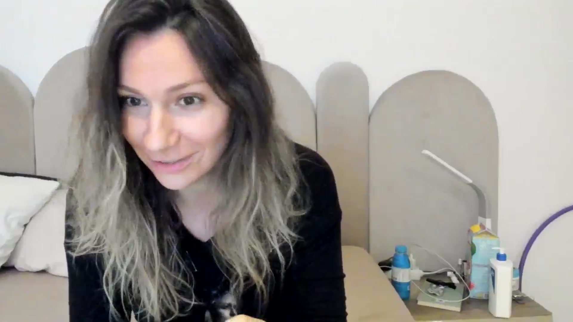 Gallery image thumbnail from ItsEvie's myfreecams stream on, 03/30/2025, 23:22 image 4 of 20