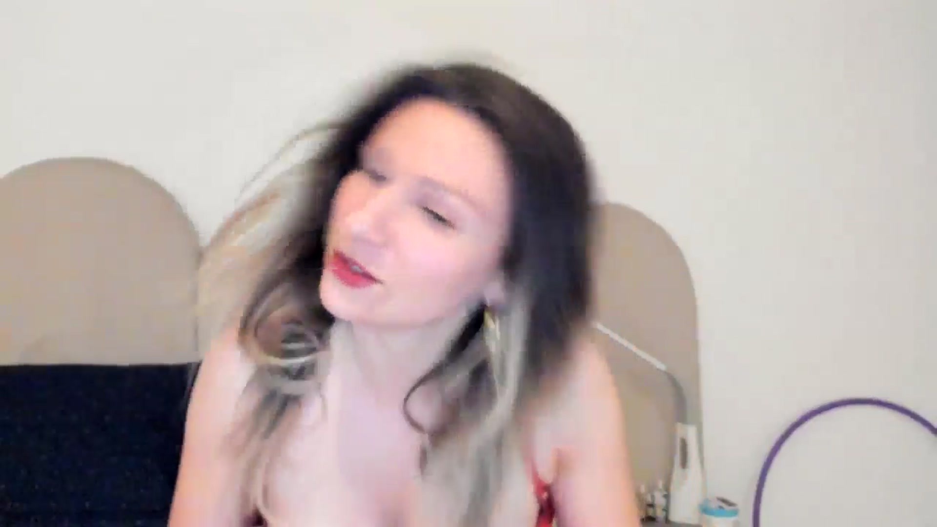 Gallery image thumbnail from ItsEvie's myfreecams stream on, 04/01/2025, 23:29 image 18 of 20