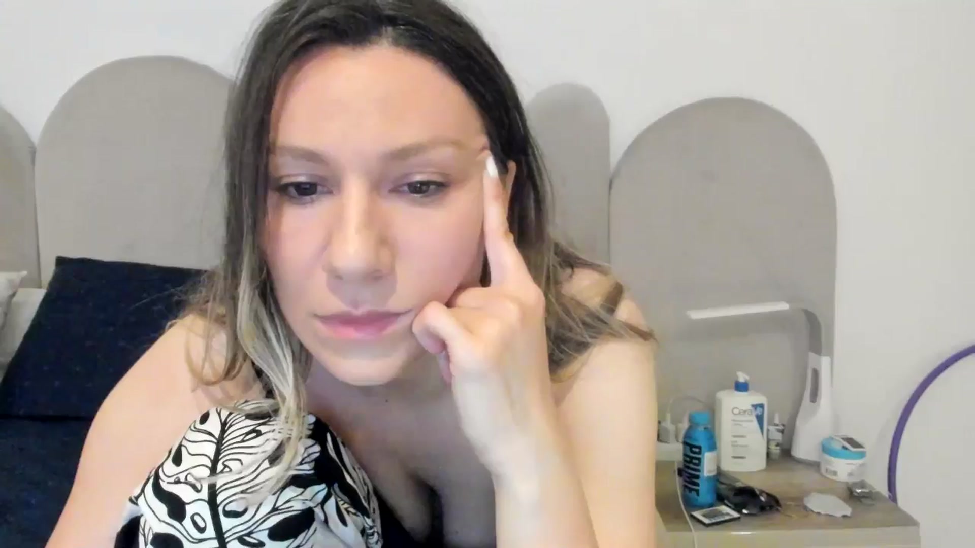 Gallery image thumbnail from ItsEvie's myfreecams stream on, 04/03/2025, 23:23 image 10 of 20