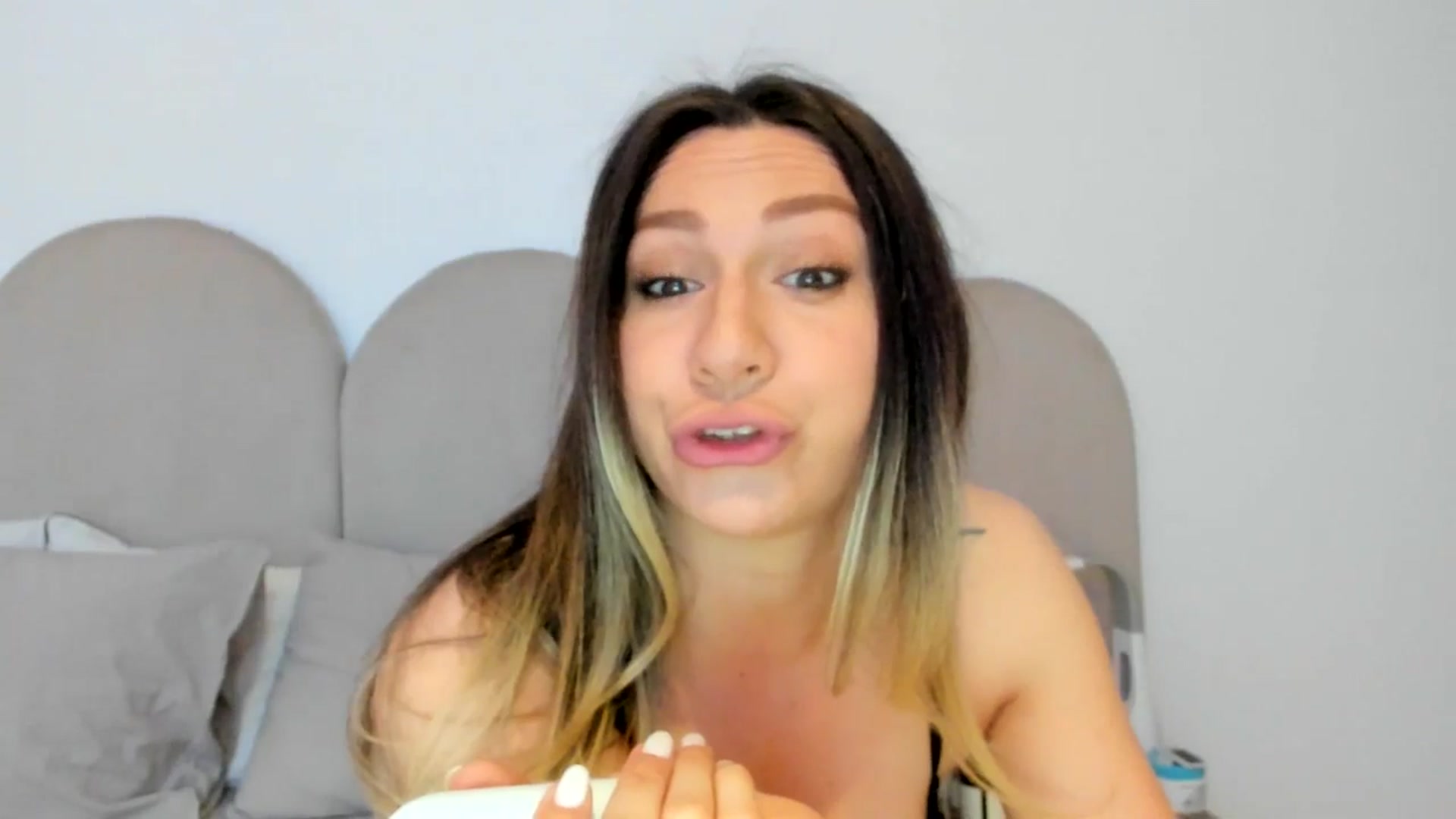 Gallery image thumbnail from ItsEvie's myfreecams stream on, 04/07/2025, 23:08 image 8 of 20