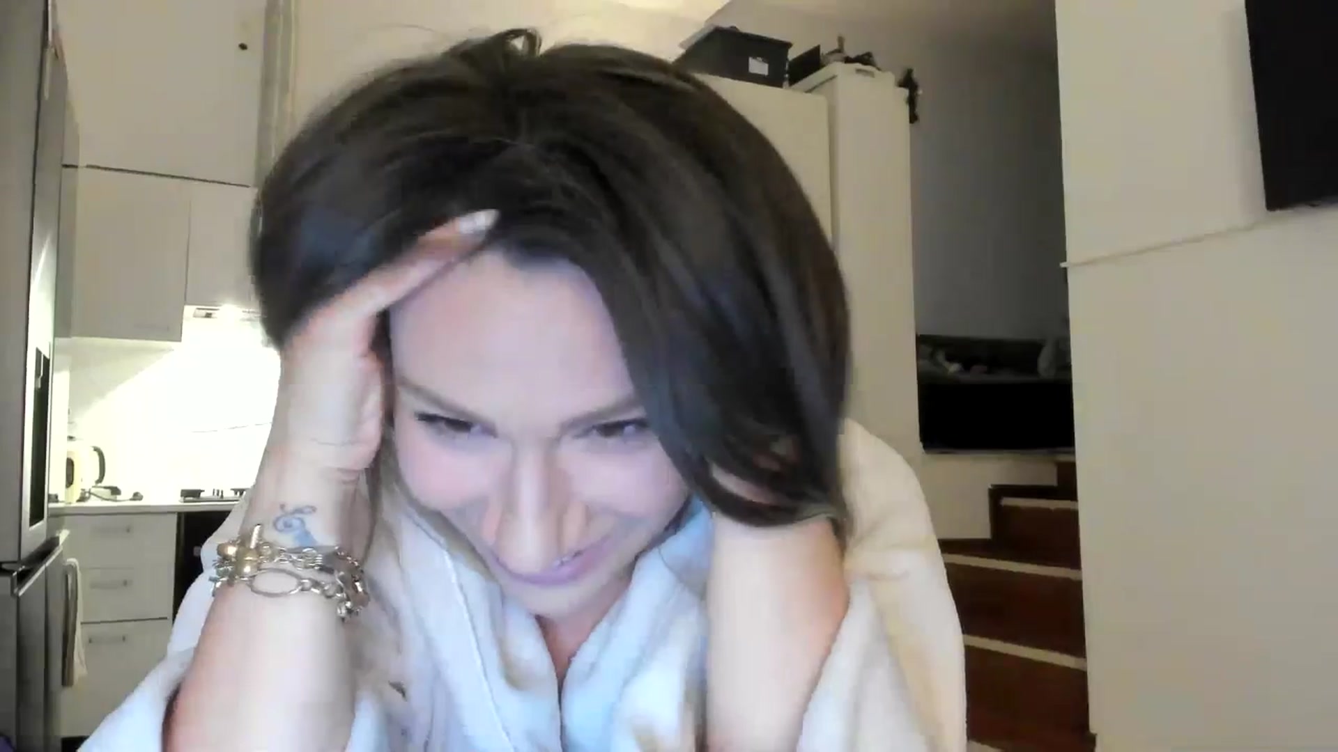 Gallery image thumbnail from ItsEvie's myfreecams stream on, 04/10/2025, 23:33 image 19 of 20