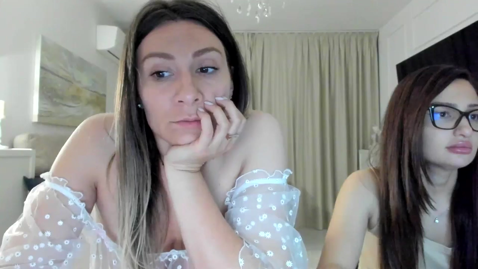 Gallery image thumbnail from ItsEvie's myfreecams stream on, 04/12/2025, 22:00 image 8 of 20