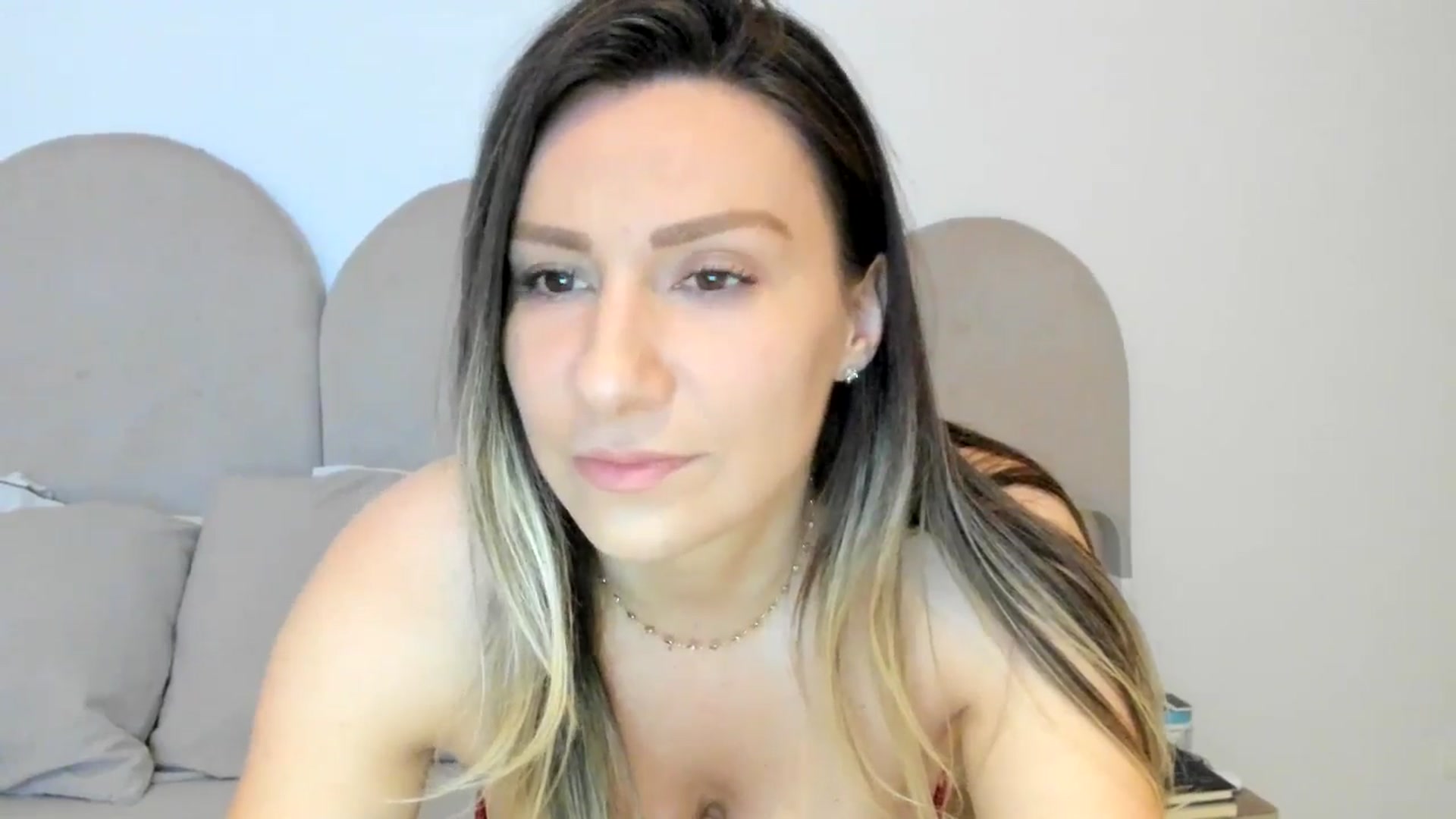 Gallery image thumbnail from ItsEvie's myfreecams stream on, 04/14/2025, 23:33 image 12 of 20