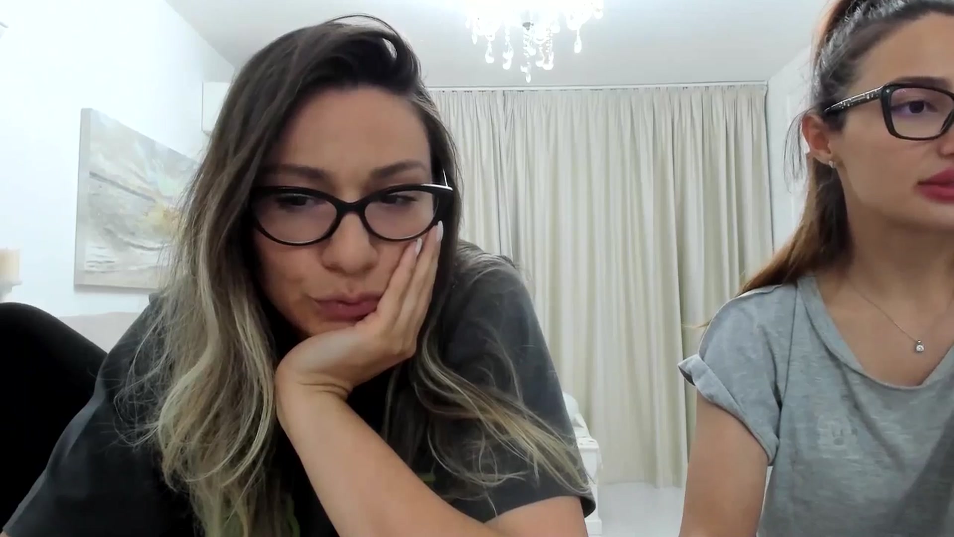Gallery image thumbnail from ItsEvie's myfreecams stream on, 04/25/2025, 16:05 image 18 of 20