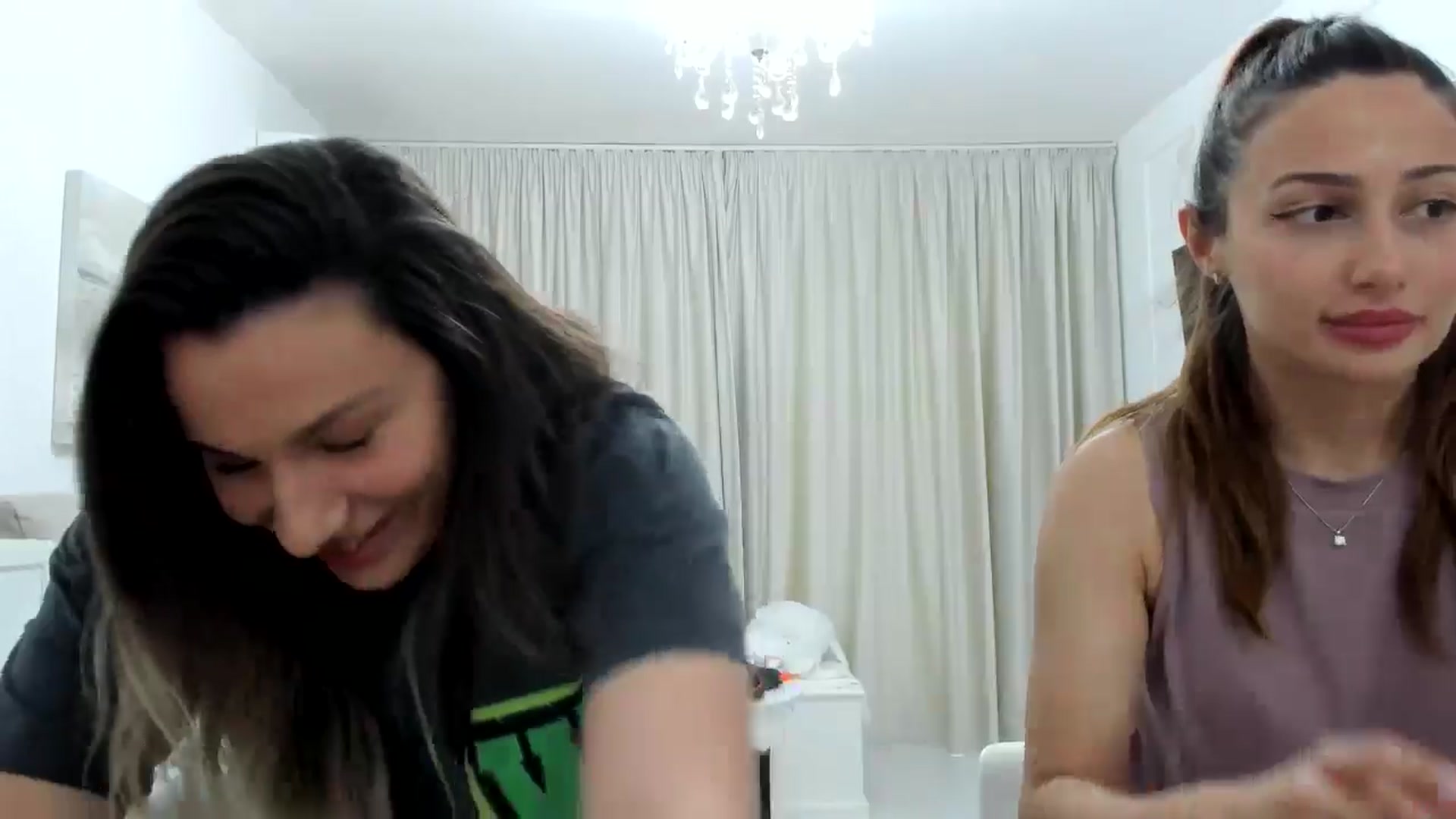 Gallery image thumbnail from ItsEvie's myfreecams stream on, 04/25/2025, 16:05 image 5 of 20