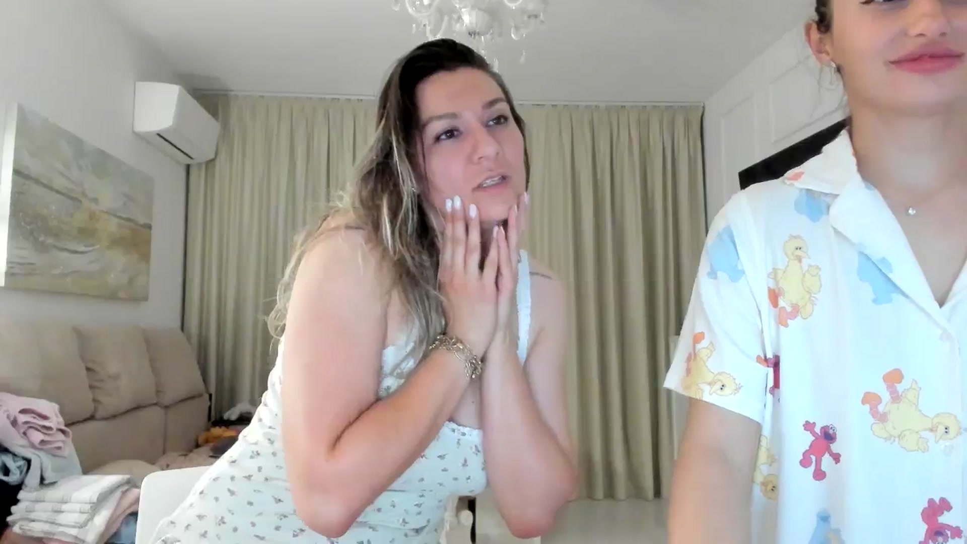 Gallery image thumbnail from ItsEvie's myfreecams stream on, 04/26/2025, 03:03 image 7 of 20