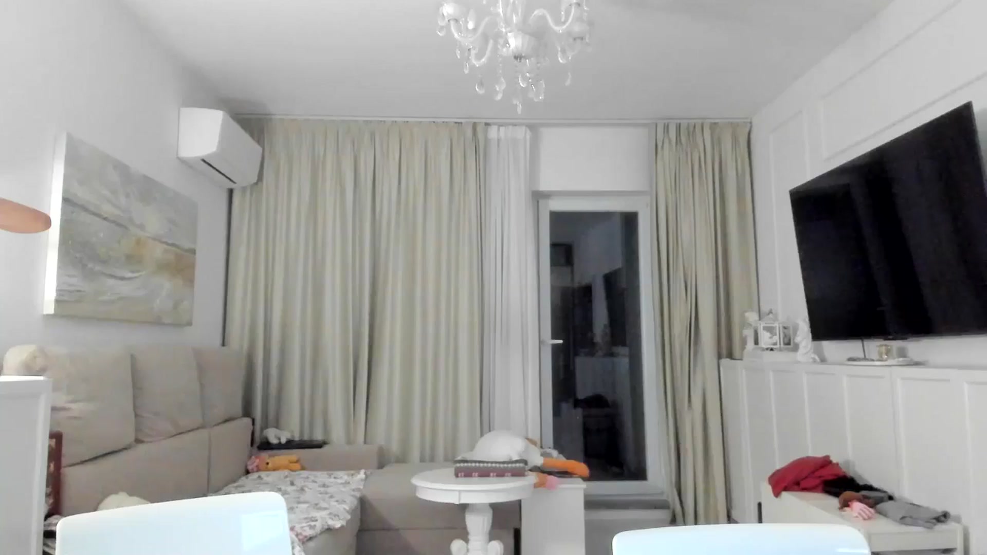 Gallery image thumbnail from ItsEvie's myfreecams stream on, 05/08/2025, 24:38 image 15 of 20