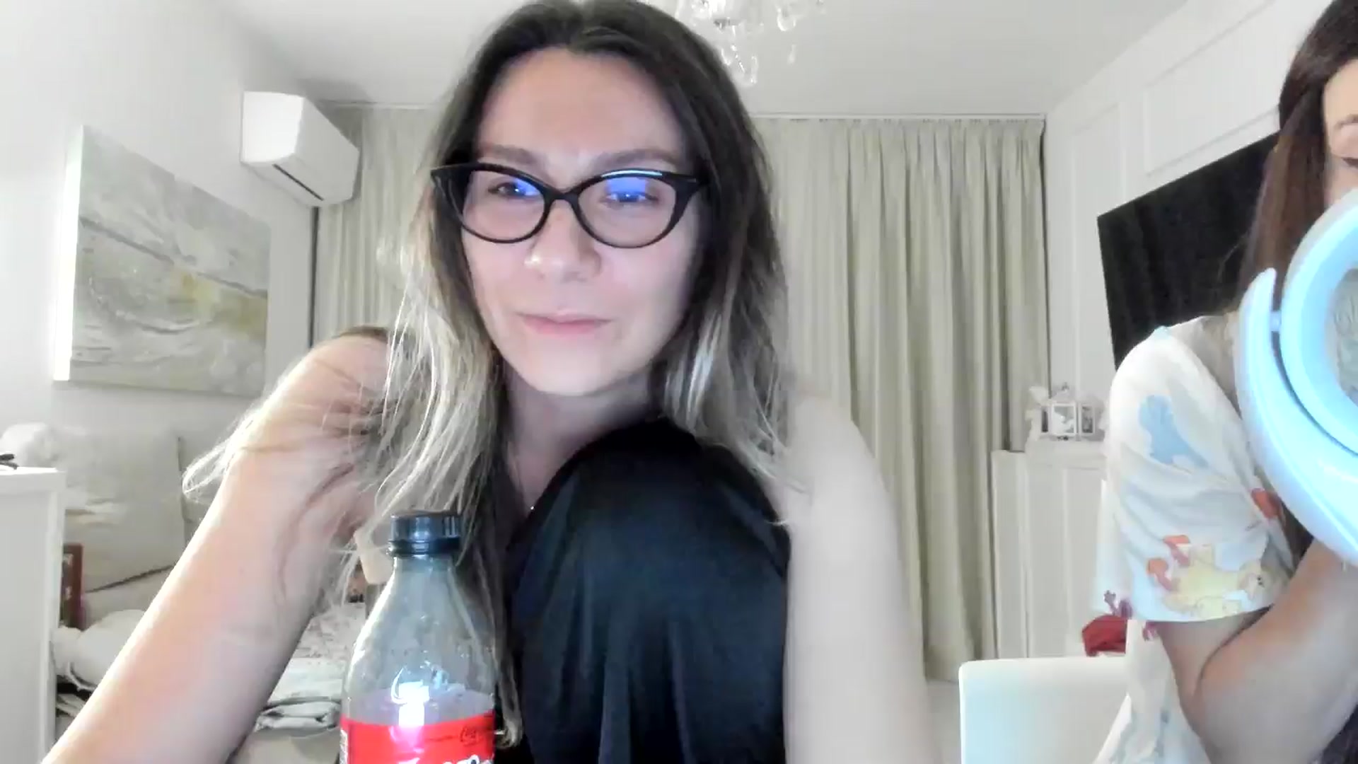 Gallery image thumbnail from ItsEvie's myfreecams stream on, 05/08/2025, 22:19 image 1 of 20