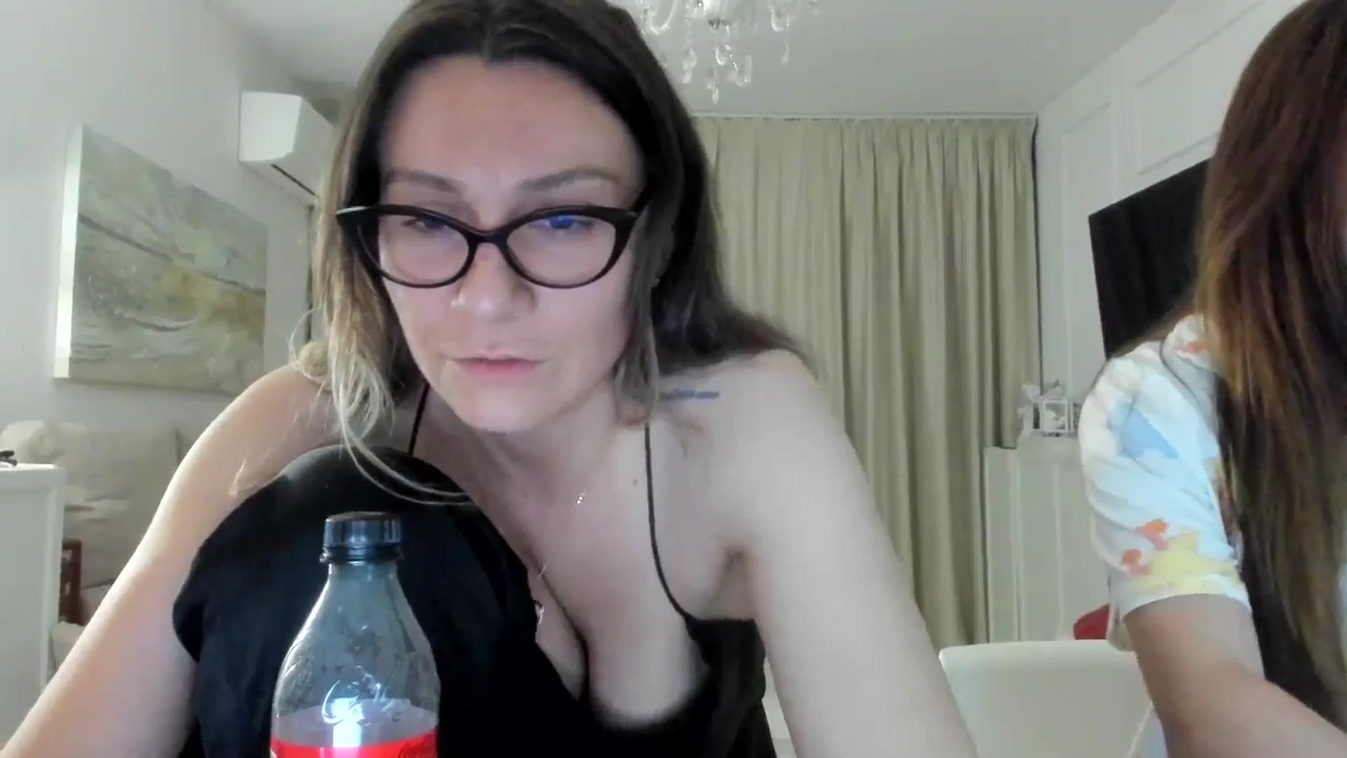 Gallery image thumbnail from ItsEvie's myfreecams stream on, 05/08/2025, 22:19 image 6 of 20