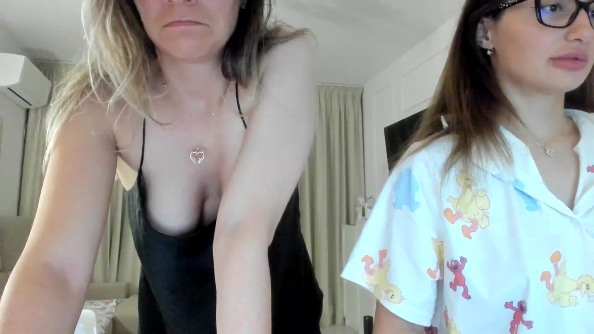 Gallery image thumbnail from ItsEvie's myfreecams stream on, 05/08/2025, 23:37 image 20 of 20