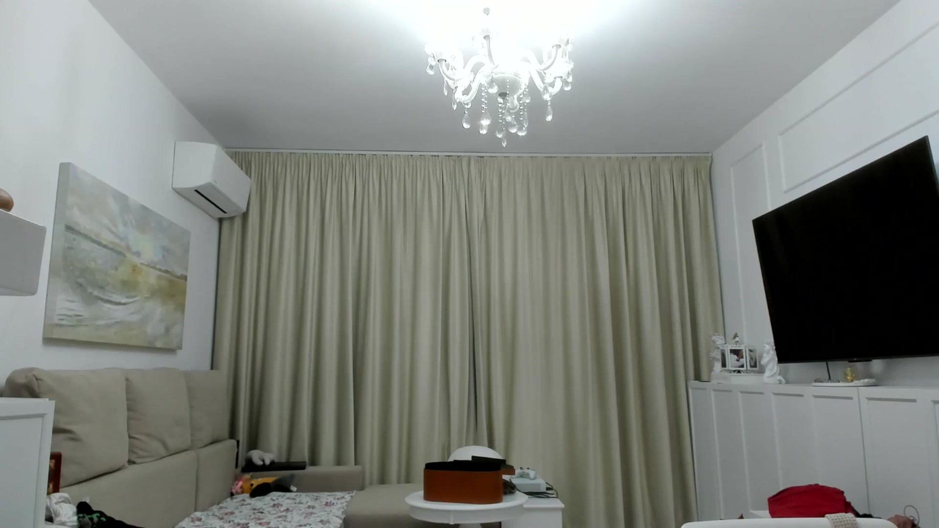 Gallery image thumbnail from ItsEvie's myfreecams stream on, 05/10/2025, 16:35 image 14 of 20