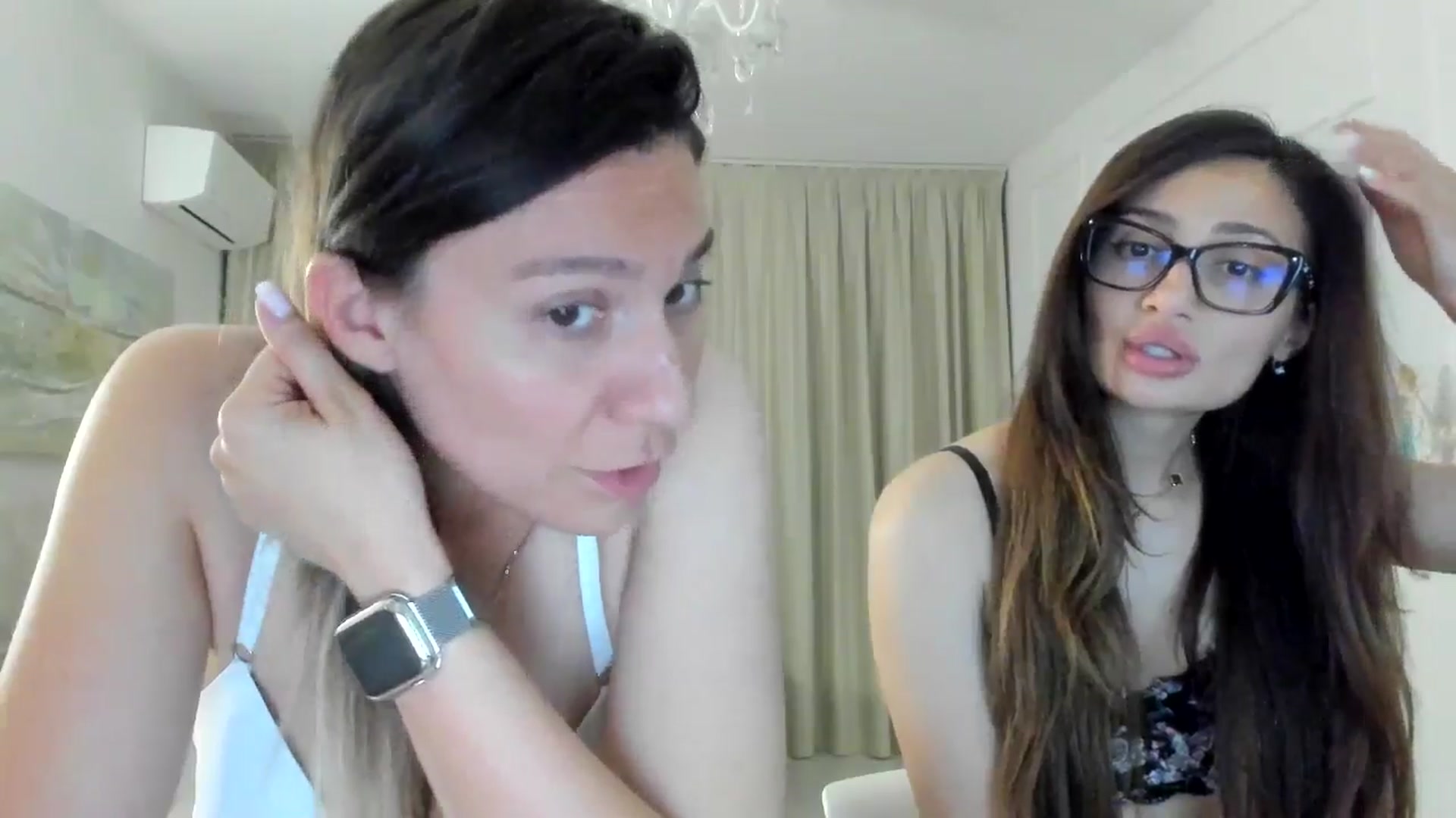 Gallery image thumbnail from ItsEvie's myfreecams stream on, 05/11/2025, 21:48 image 13 of 20