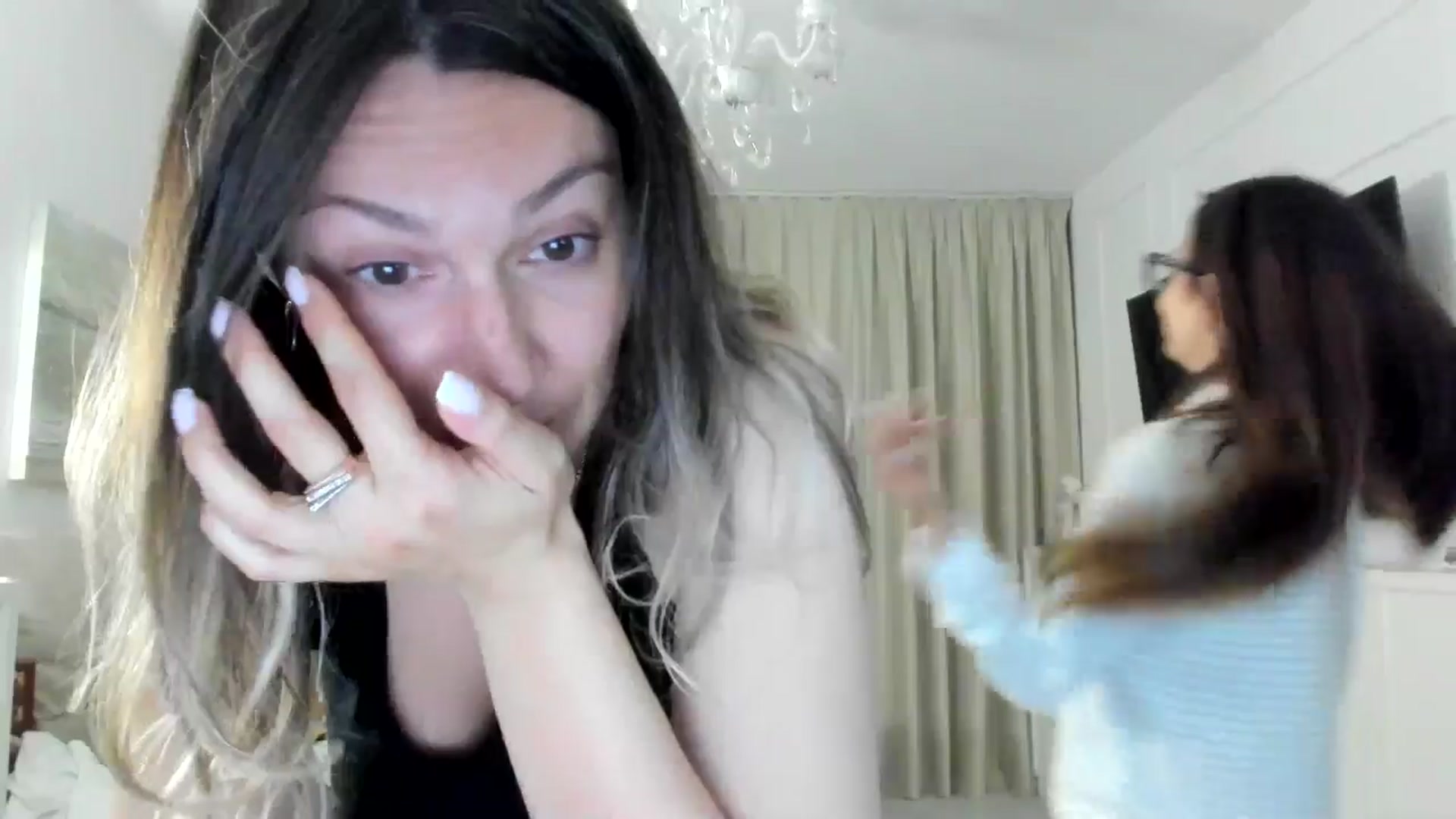 Gallery image thumbnail from ItsEvie's myfreecams stream on, 05/16/2025, 24:51 image 19 of 20