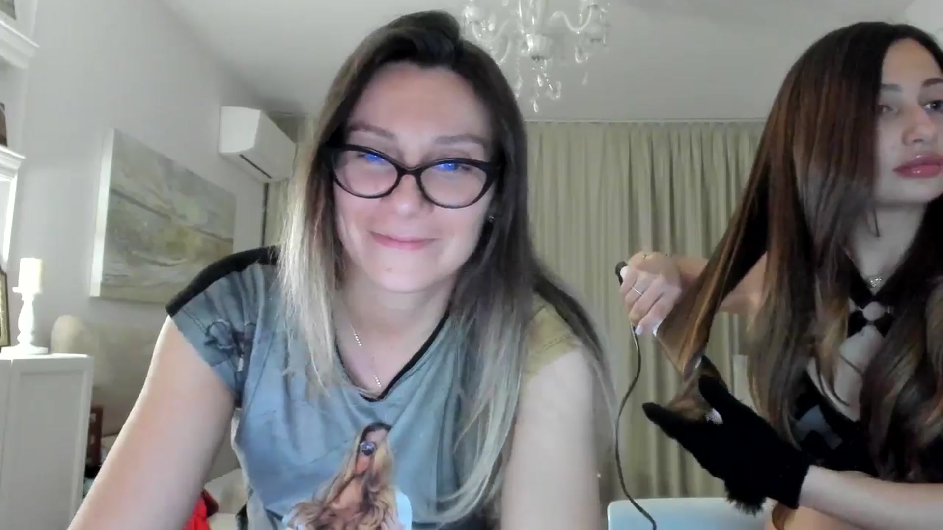 Gallery image thumbnail from ItsEvie's myfreecams stream on, 05/30/2025, 24:11 image 2 of 20