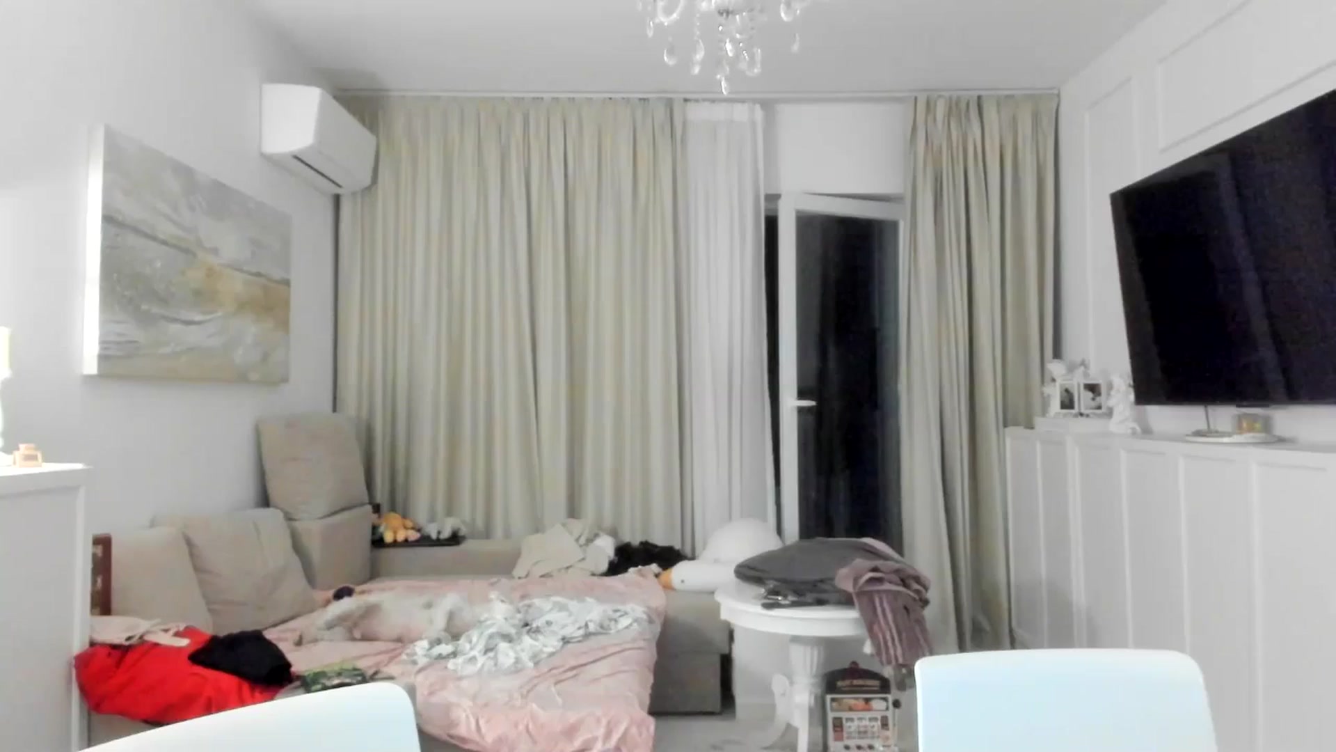 Gallery image thumbnail from ItsEvie's myfreecams stream on, 05/31/2025, 24:24 image 13 of 20