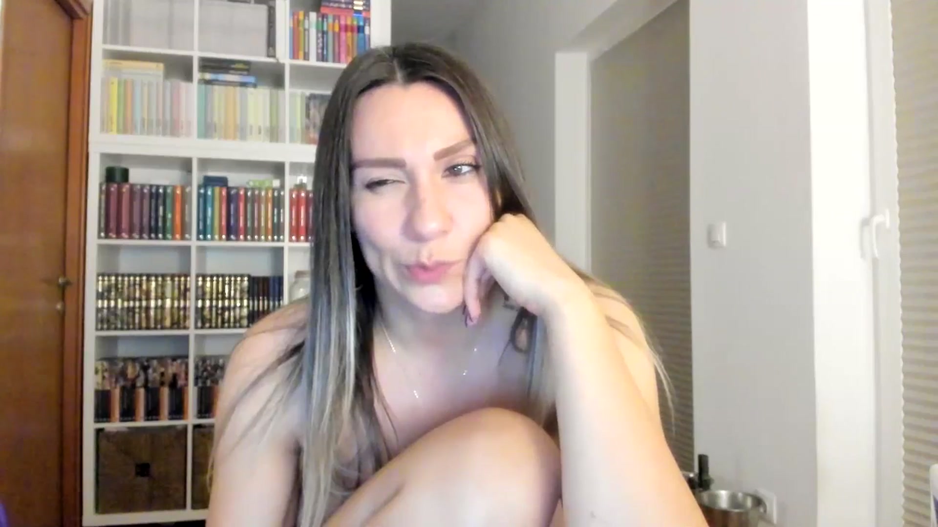 Gallery image thumbnail from ItsEvie's myfreecams stream on, 06/07/2025, 02:31 image 4 of 20