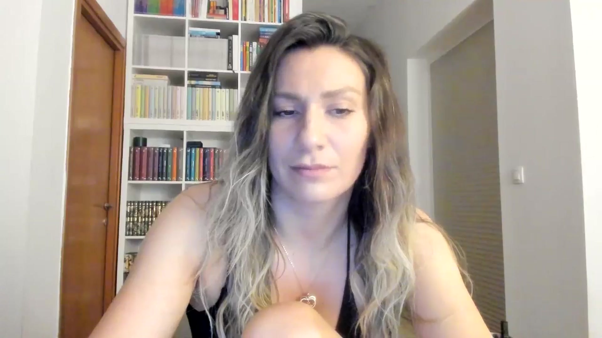 Gallery image thumbnail from ItsEvie's myfreecams stream on, 06/11/2025, 22:51 image 13 of 20