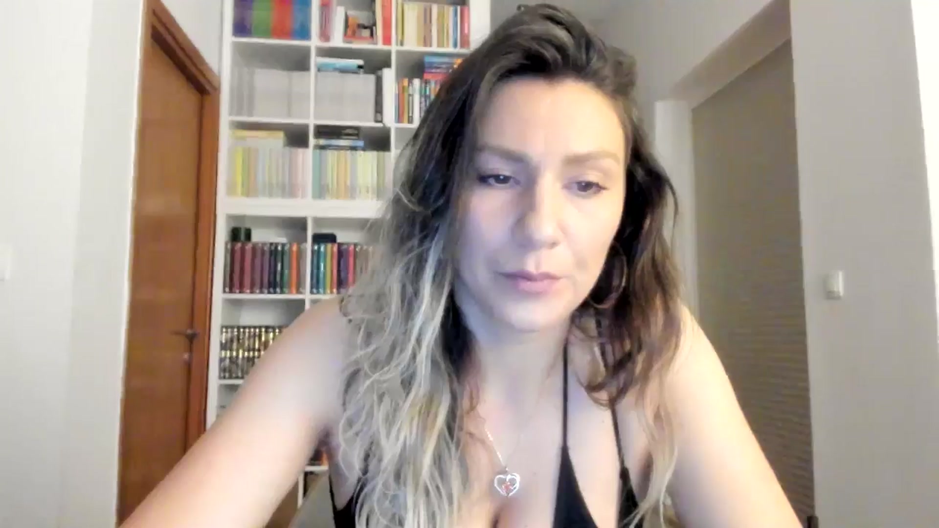 Gallery image thumbnail from ItsEvie's myfreecams stream on, 06/11/2025, 22:51 image 2 of 20