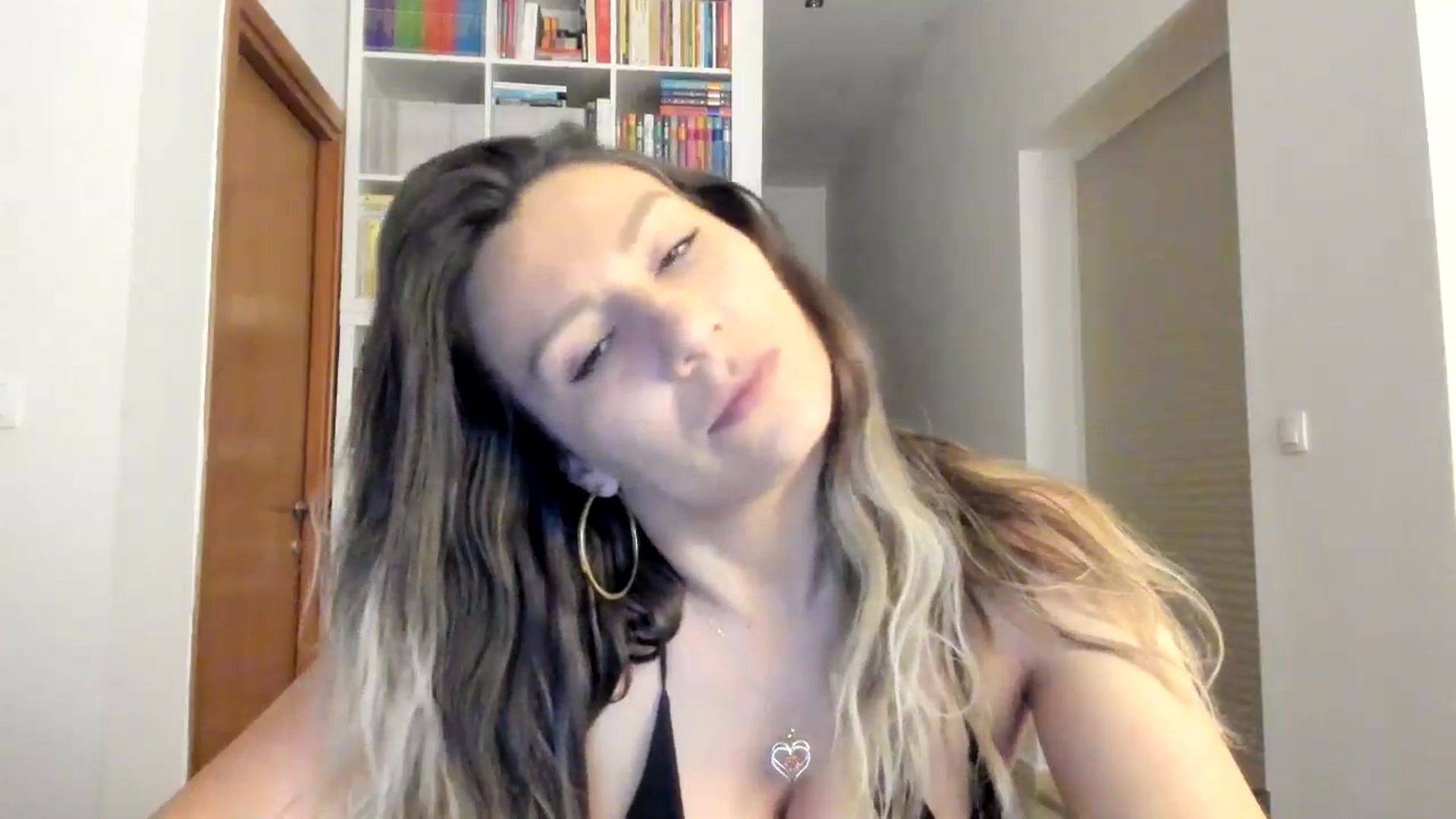 Gallery image thumbnail from ItsEvie's myfreecams stream on, 06/11/2025, 22:51 image 3 of 20