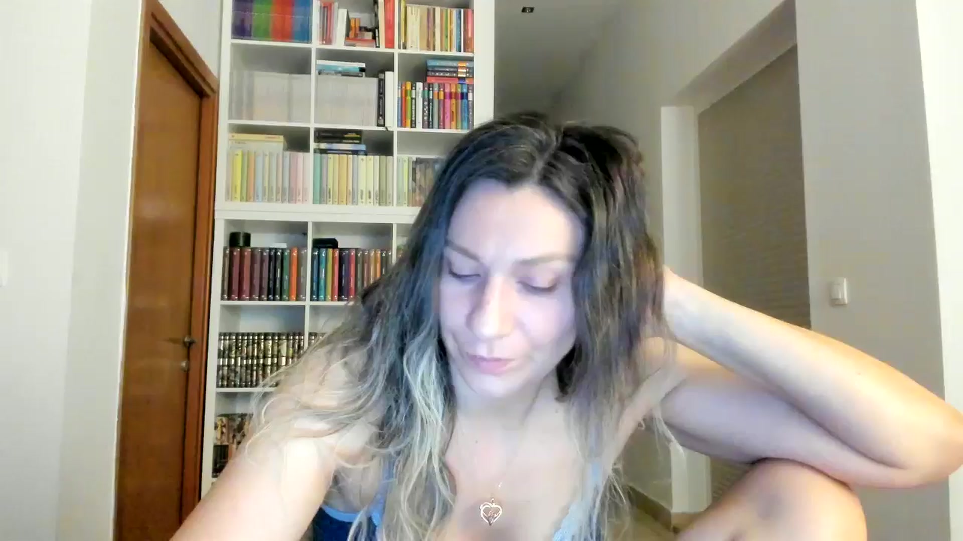 Gallery image thumbnail from ItsEvie's myfreecams stream on, 06/12/2025, 24:01 image 1 of 20