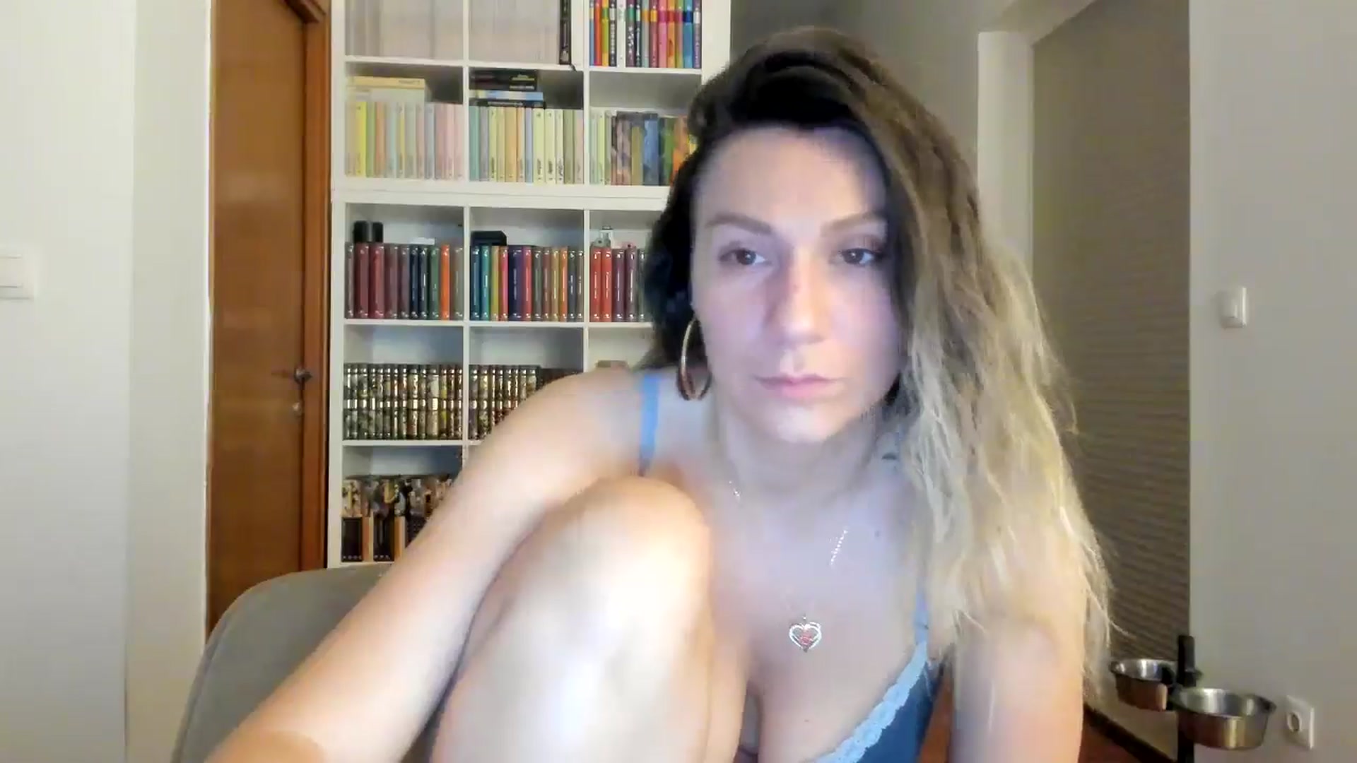 Gallery image thumbnail from ItsEvie's myfreecams stream on, 06/12/2025, 24:01 image 10 of 20