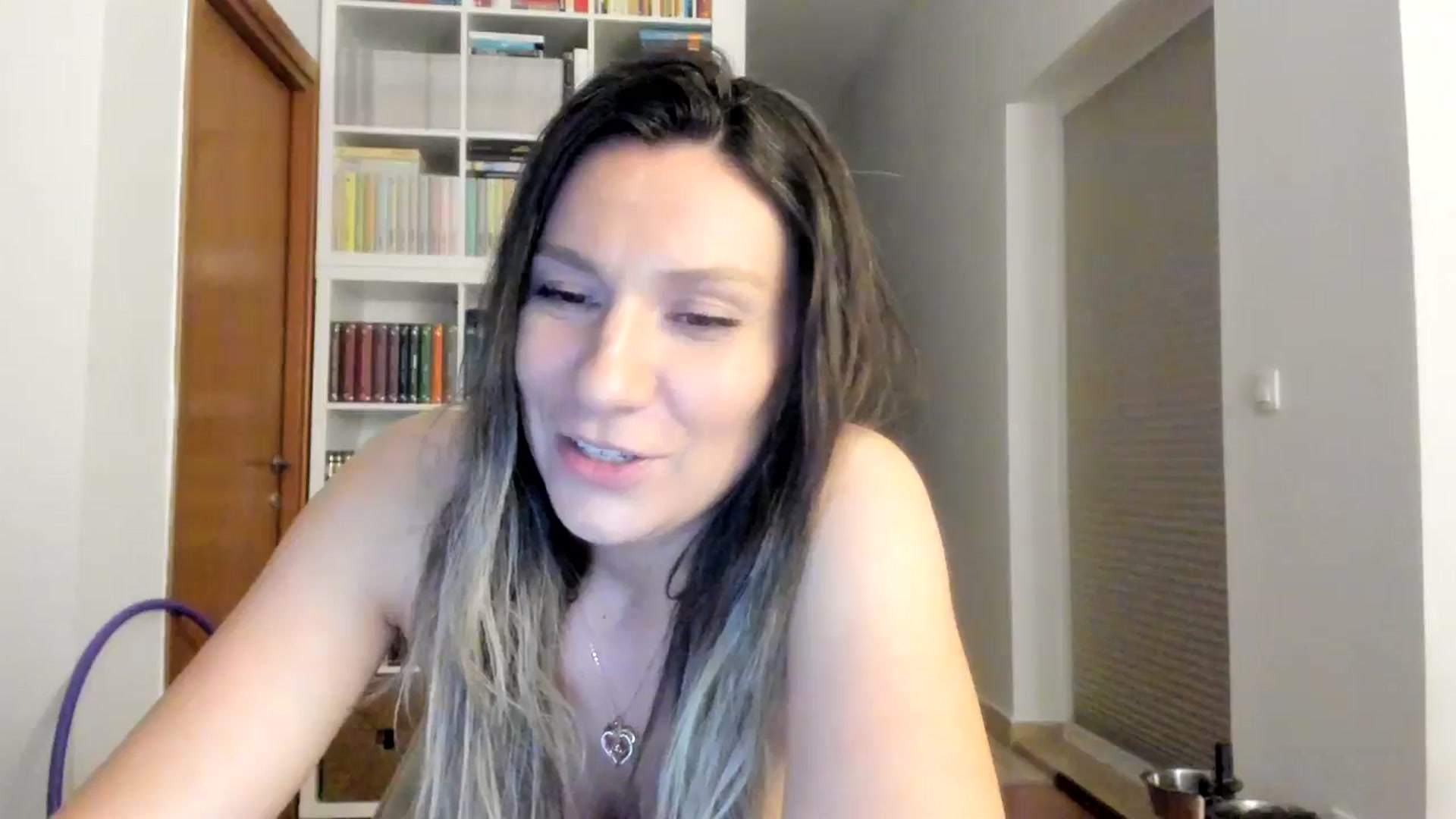 Gallery image thumbnail from ItsEvie's myfreecams stream on, 06/13/2025, 01:09 image 14 of 20