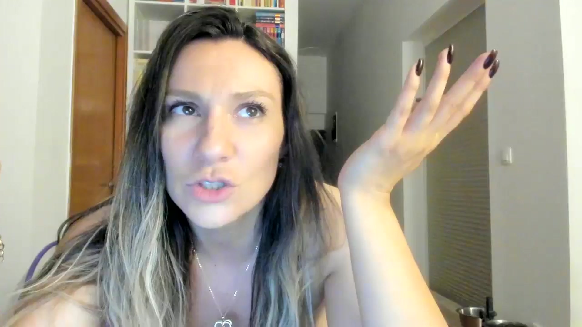 Gallery image thumbnail from ItsEvie's myfreecams stream on, 06/13/2025, 01:09 image 18 of 20