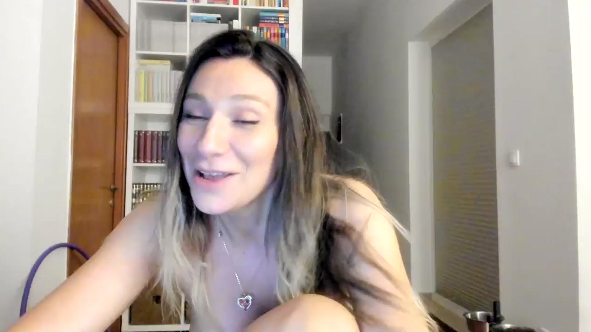 Gallery image thumbnail from ItsEvie's myfreecams stream on, 06/13/2025, 01:09 image 5 of 20