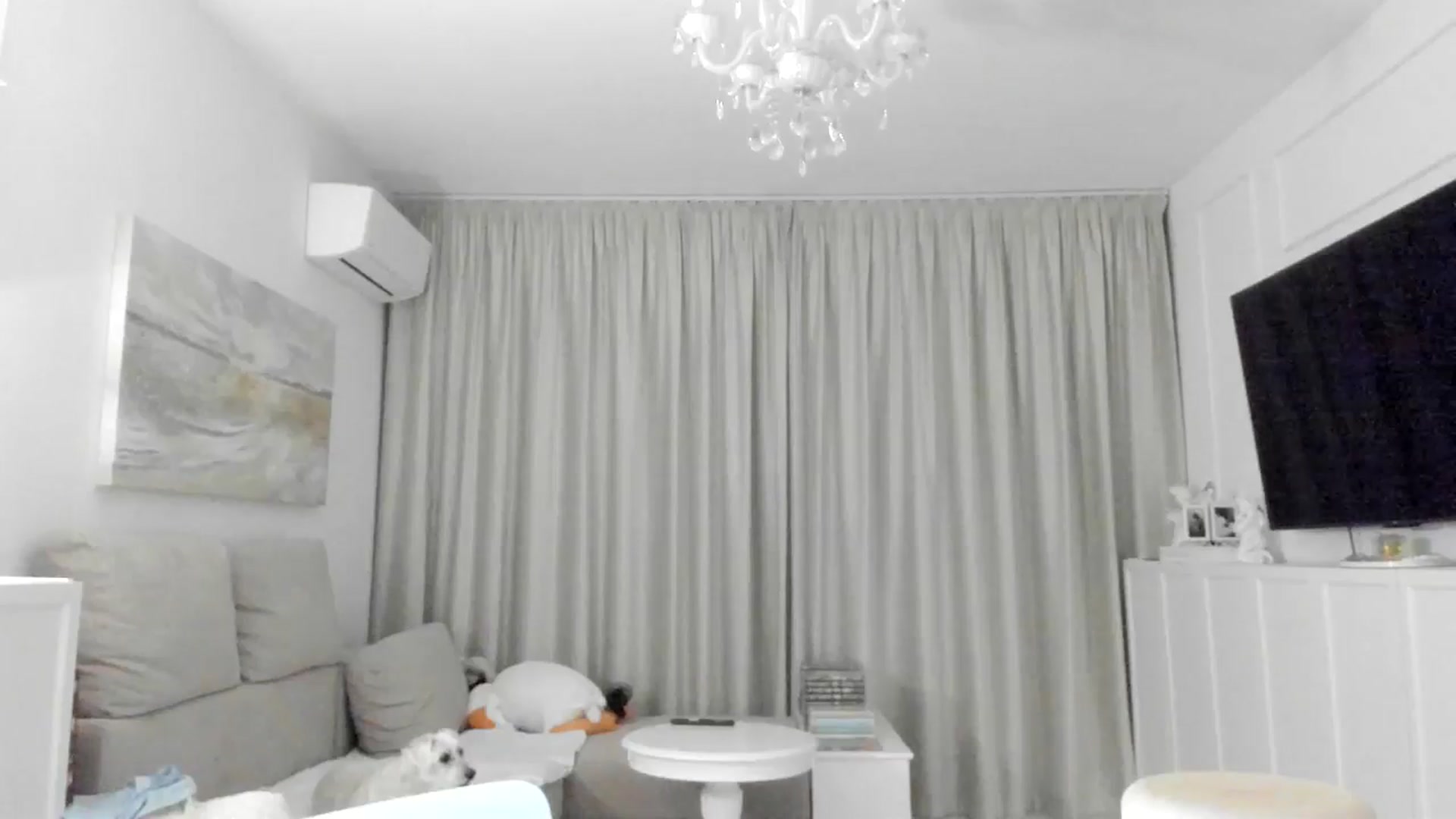 Gallery image thumbnail from ItsEvie's myfreecams stream on, 06/19/2025, 23:25 image 20 of 20